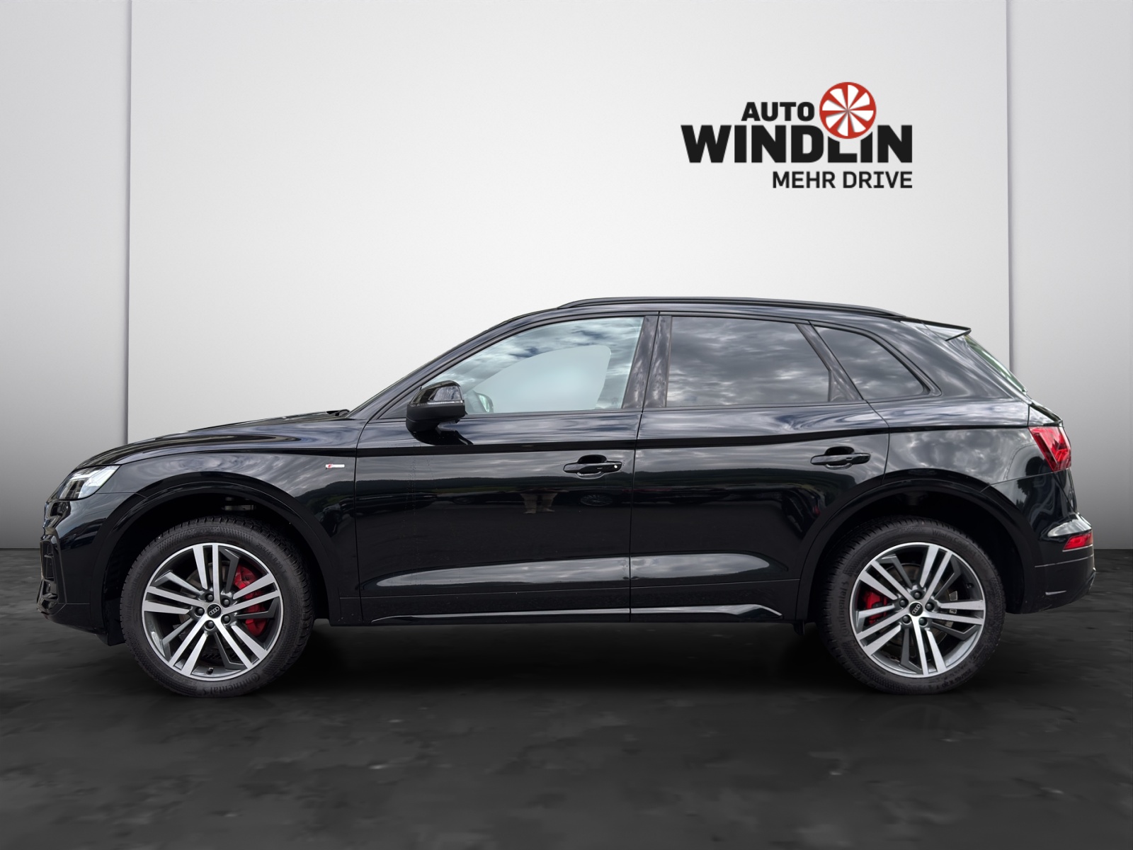 AUDI Q5 2.0 40 TDI Black Edition quattro S-Tronic-image-3