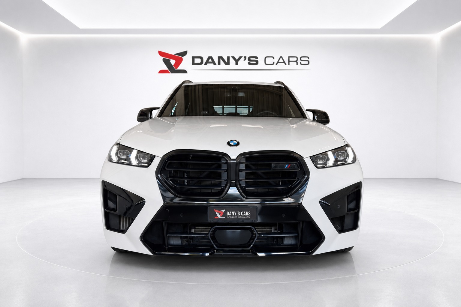 BMW X5M Competition-showroom-element-1