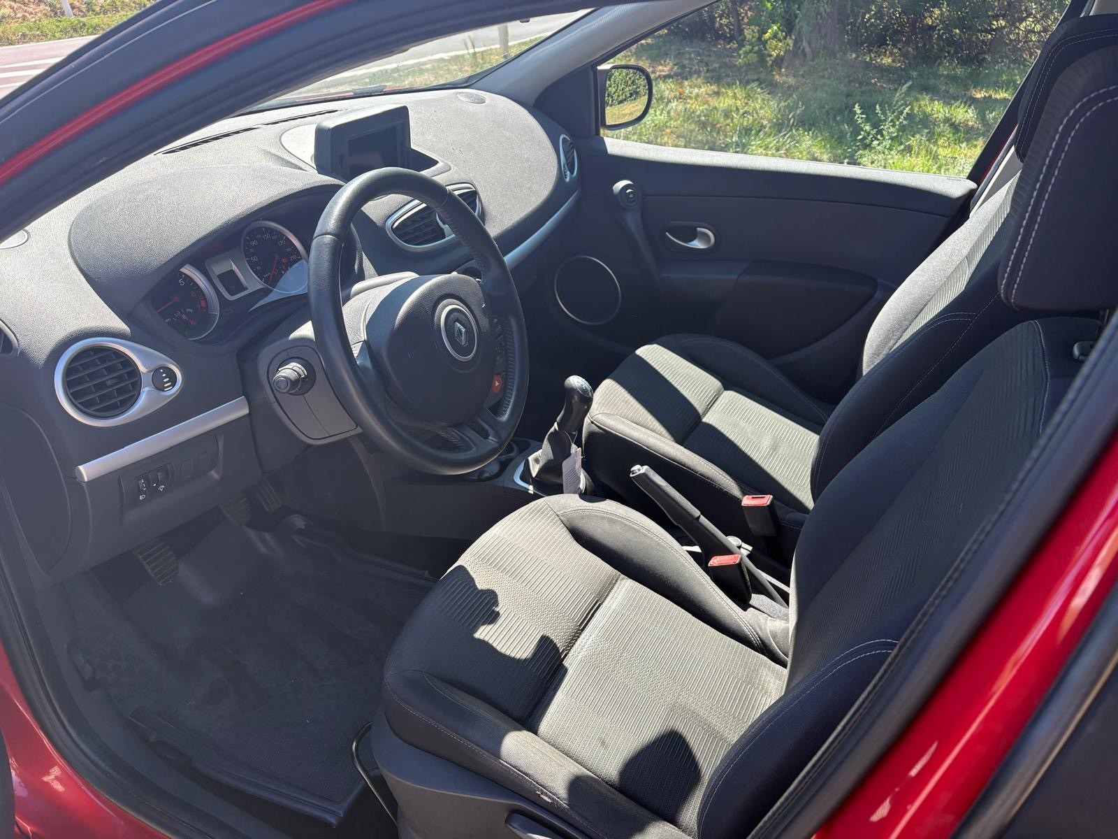 RENAULT Clio Grandtour 1.2 16V Turbo Expression-image-9