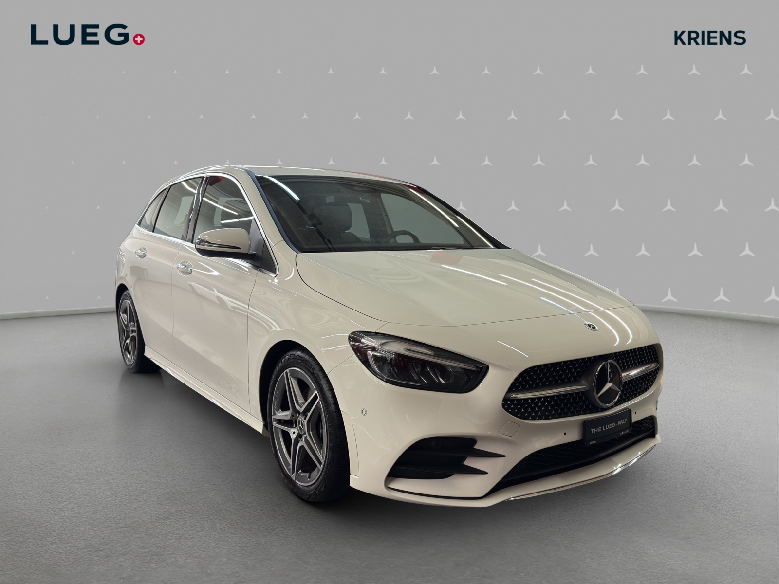 MERCEDES-BENZ B 200 - AMG / Rückfahrkamera / Keyless GO / Ambiente-Licht-image-4