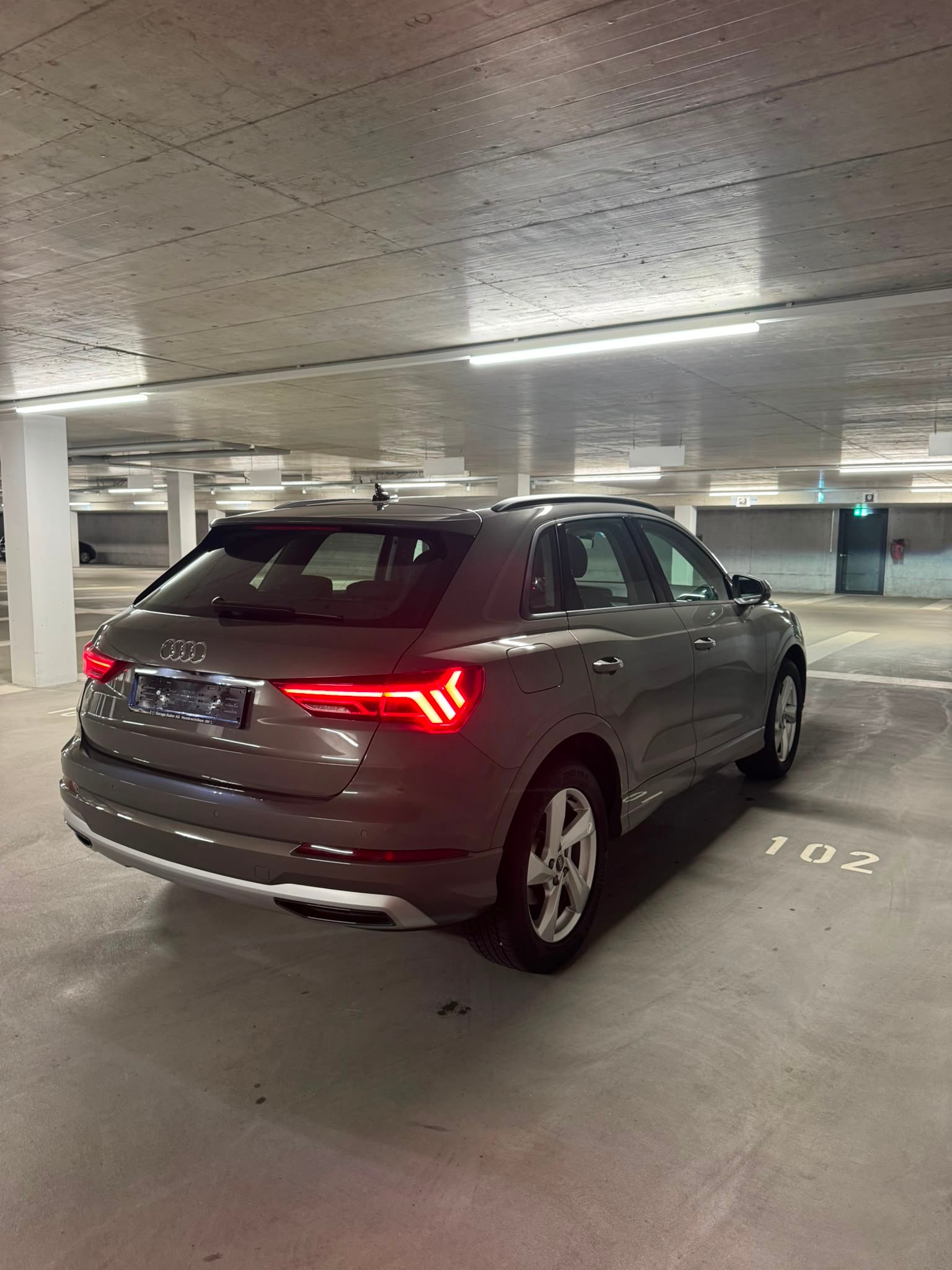 AUDI Q3 Sportback 35 TFSI Attraction S-tronic-image-4
