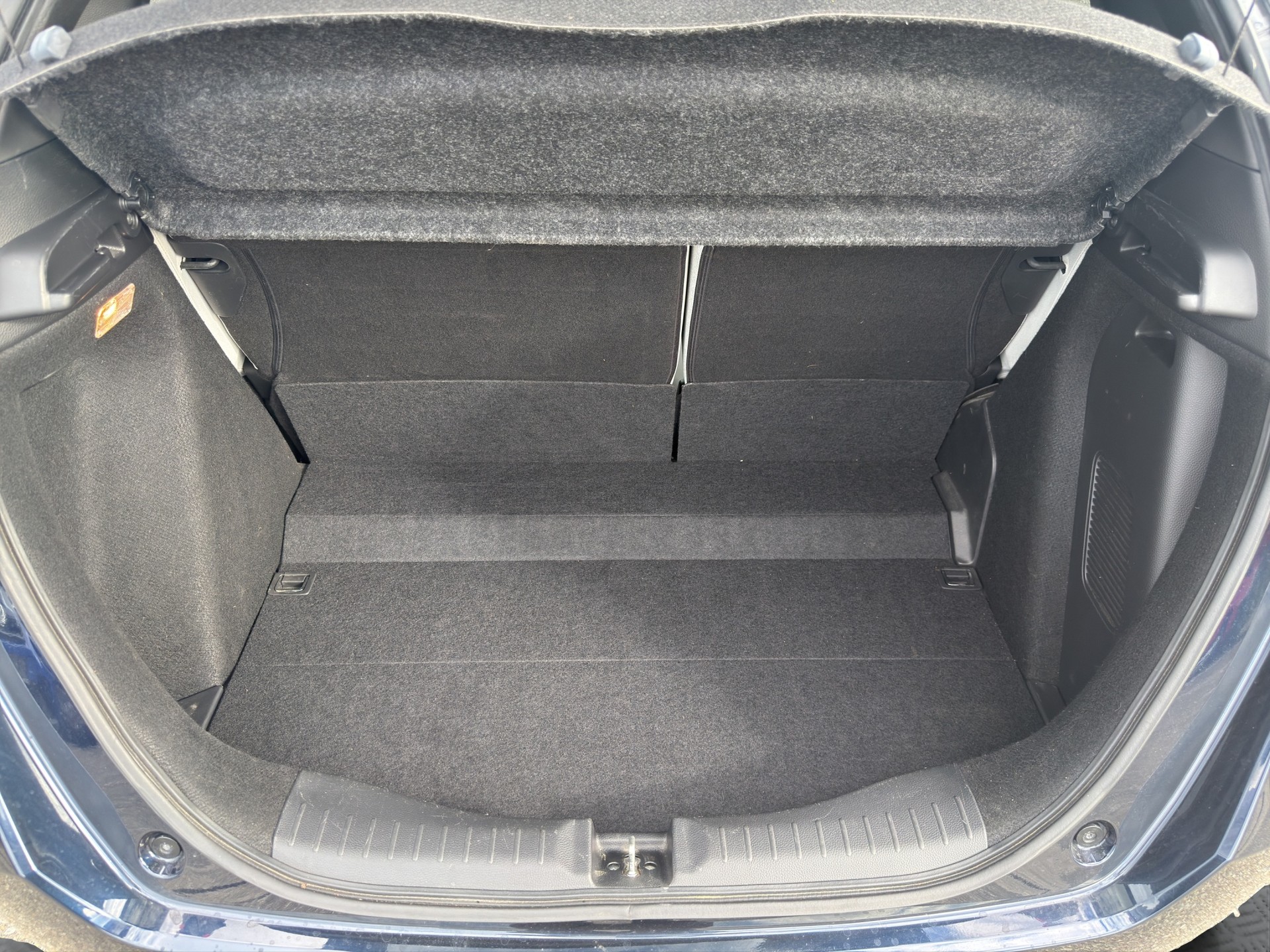 HONDA Jazz 1.5 i-MMD Executive-image-16