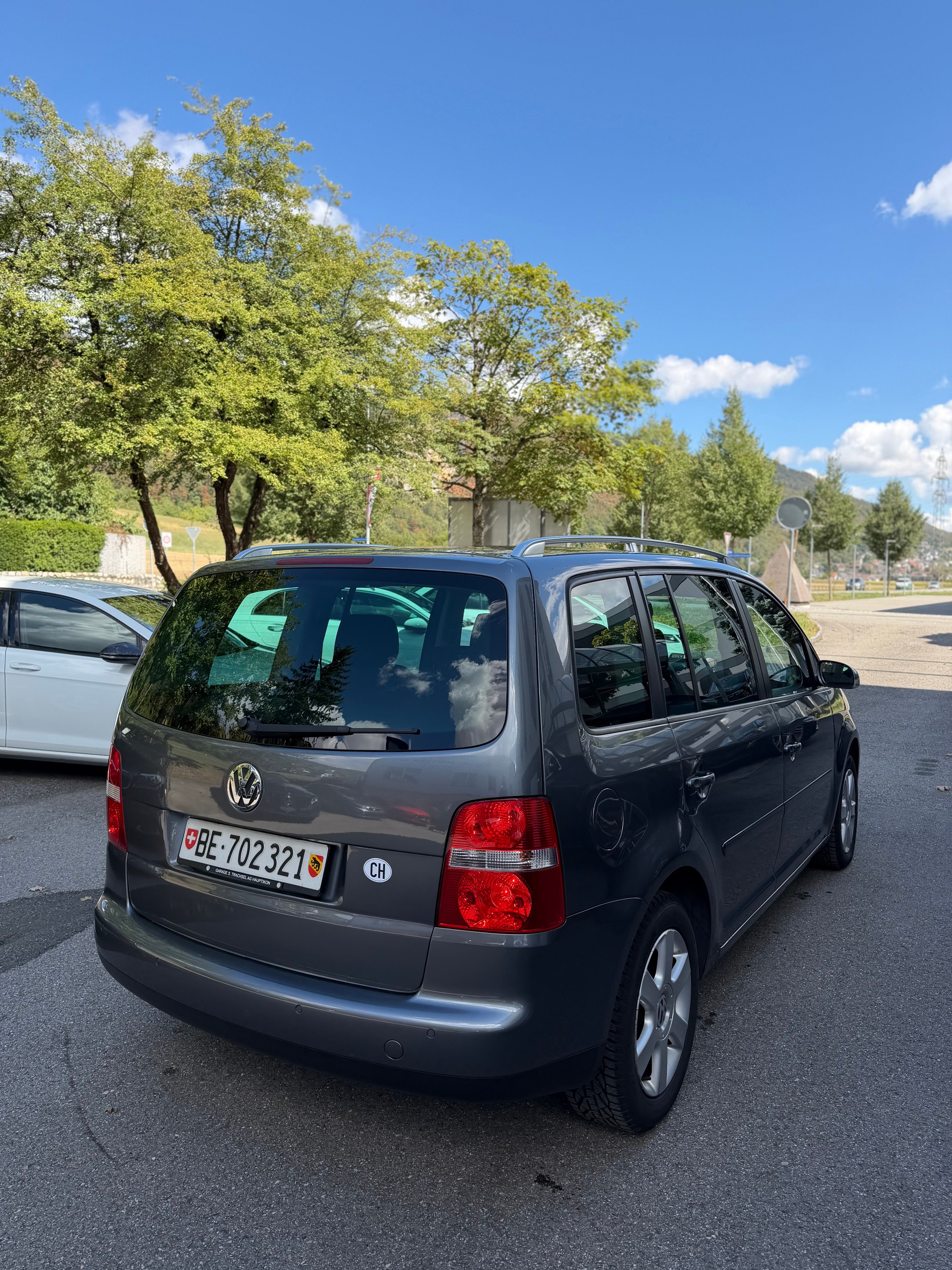 VW TOURAN-image-3