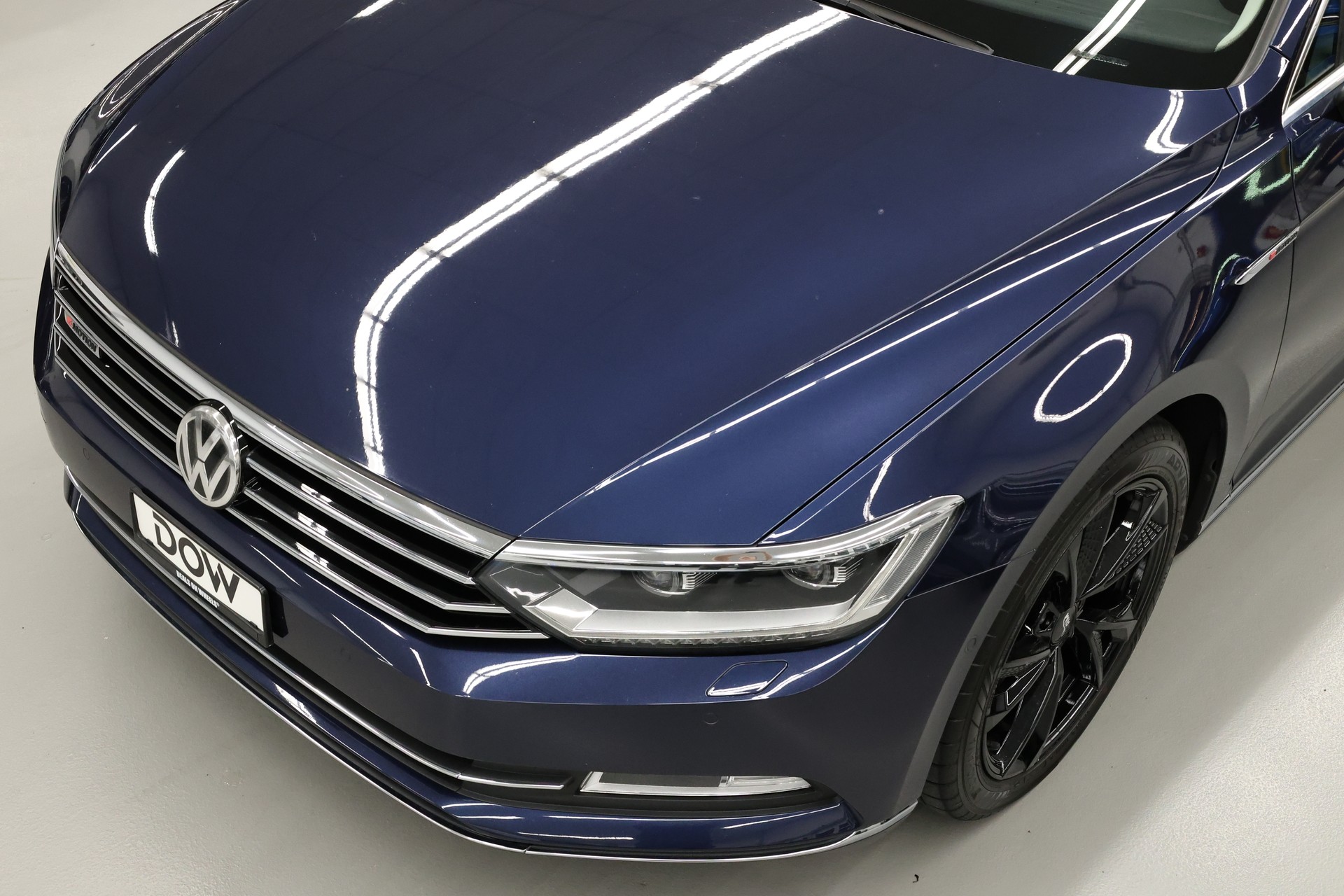 VW Passat Variant 2.0 TSI Highline DSG 4m-image-6