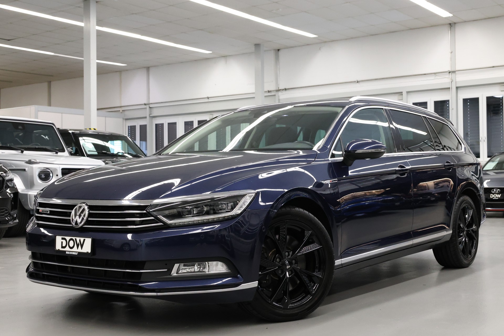 VW Passat Variant 2.0 TSI Highline DSG 4m-image-0