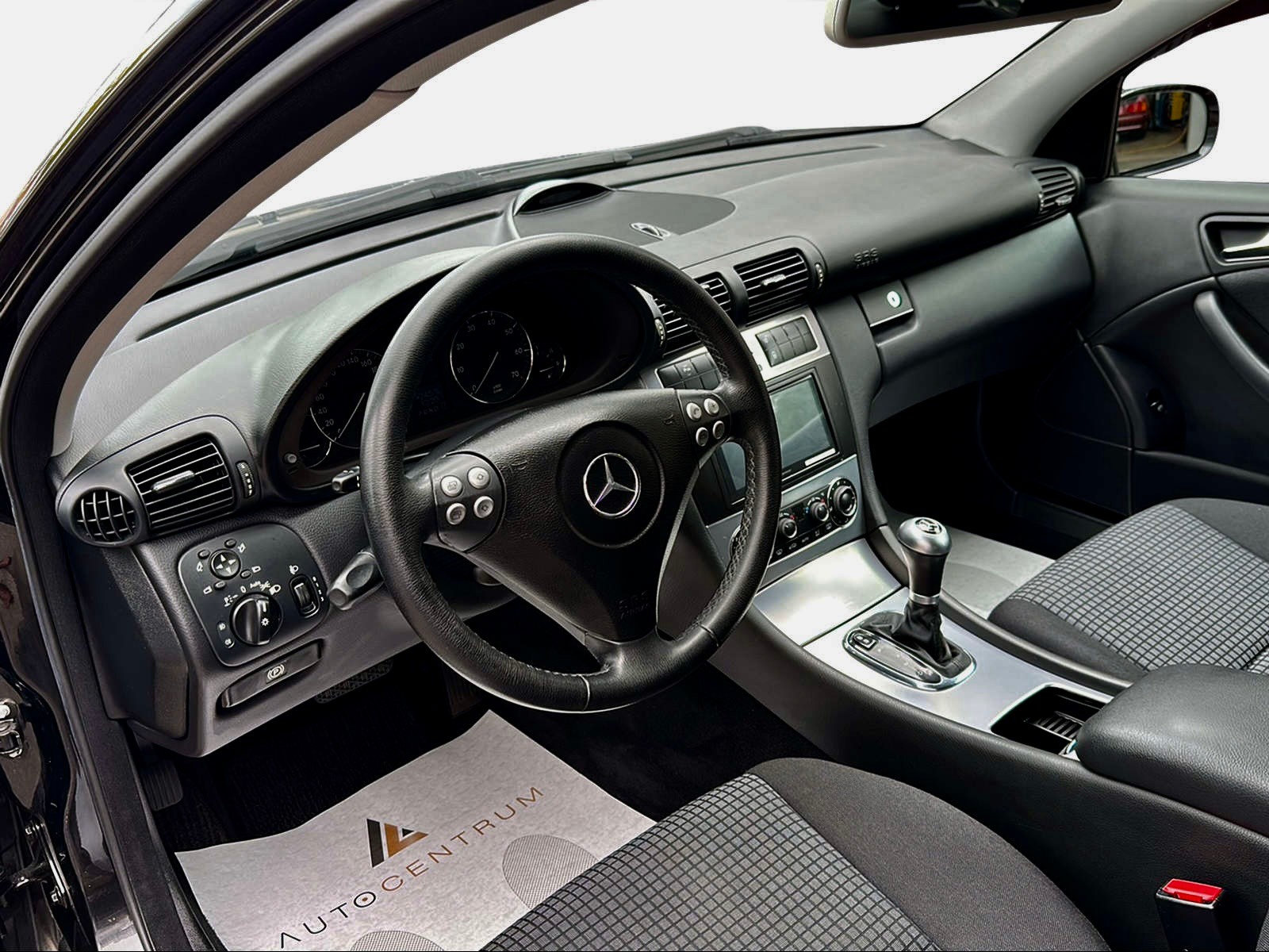 MERCEDES-BENZ C 180 Kompressor-showroom-element-1