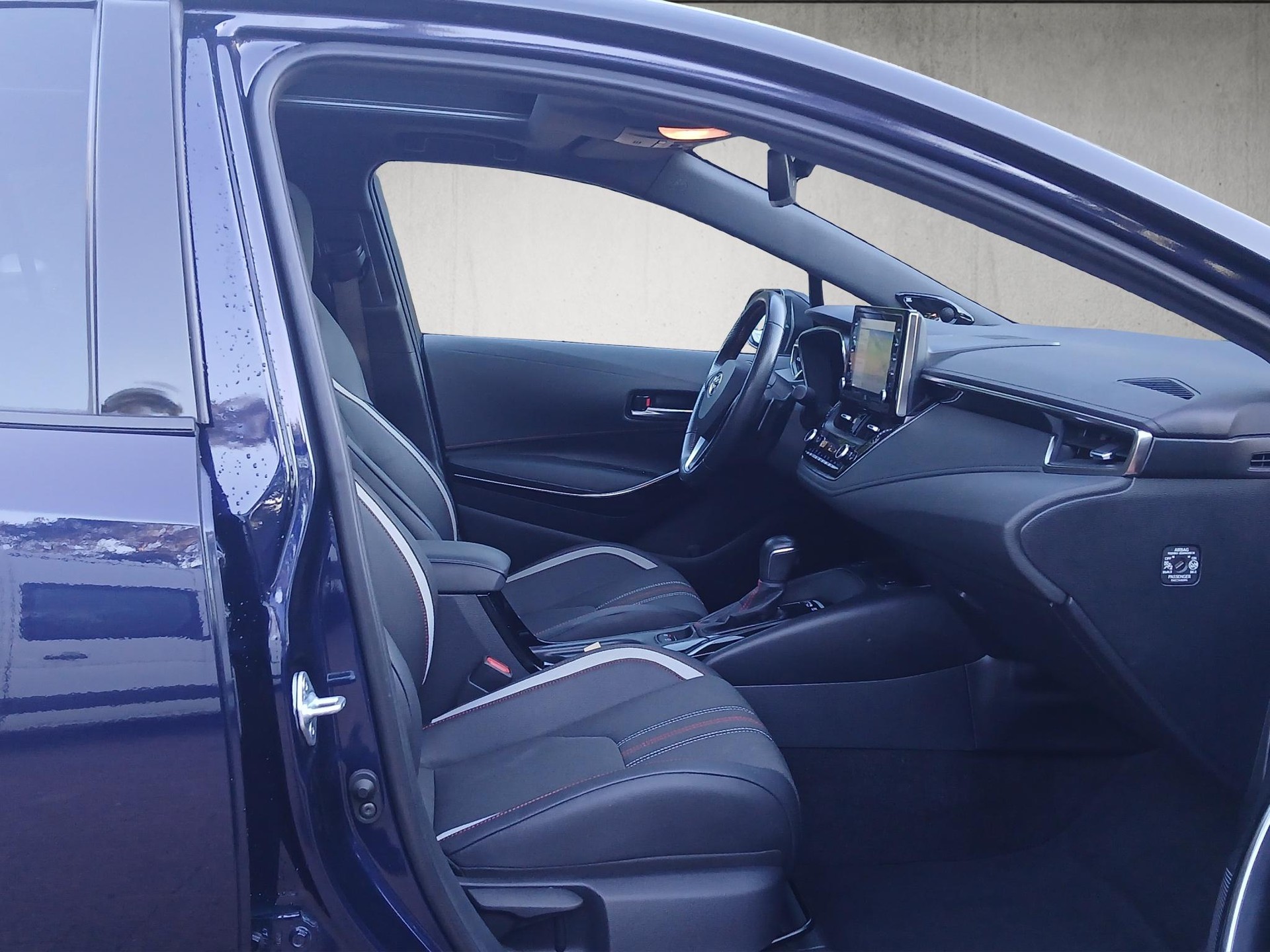 TOYOTA Corolla 2.0 HSD GR-S-image-13