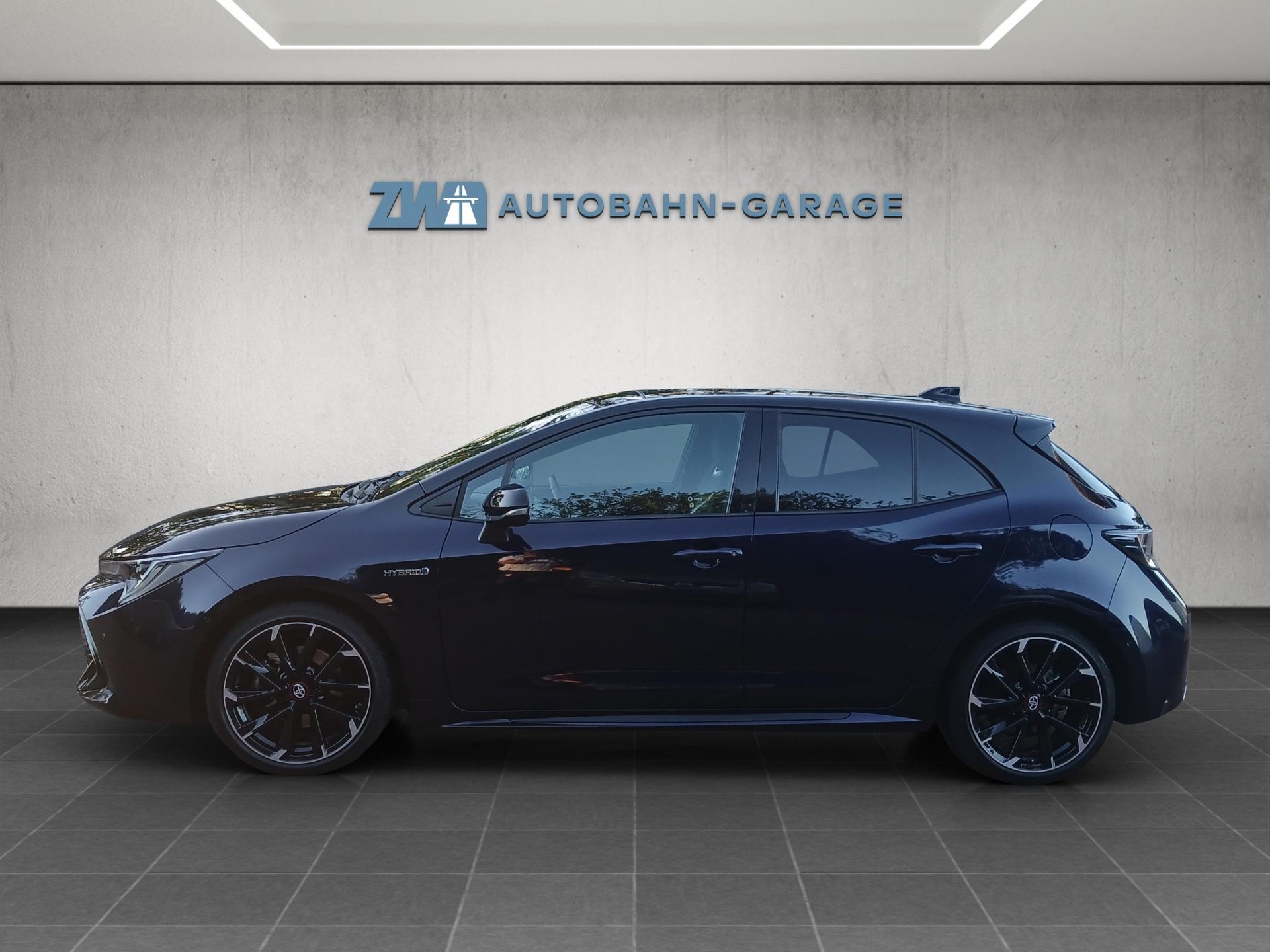 TOYOTA Corolla 2.0 HSD GR-S-image-1
