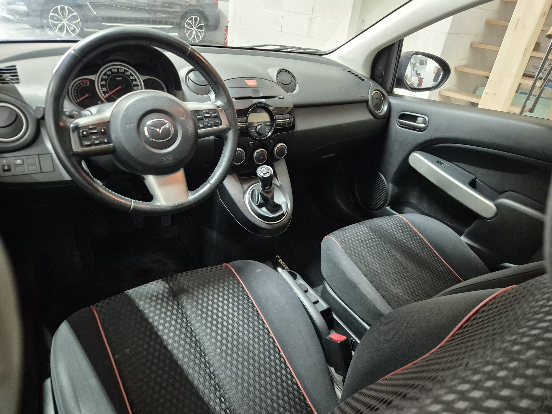 MAZDA 2 1.5i 16V Sport-image-8