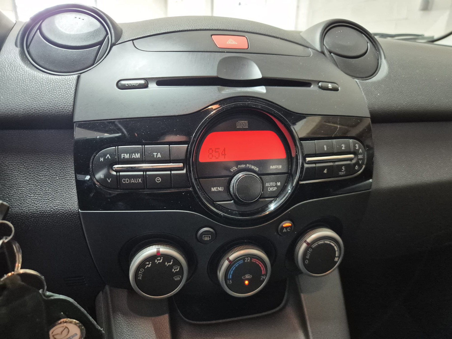 MAZDA 2 1.5i 16V Sport-image-11