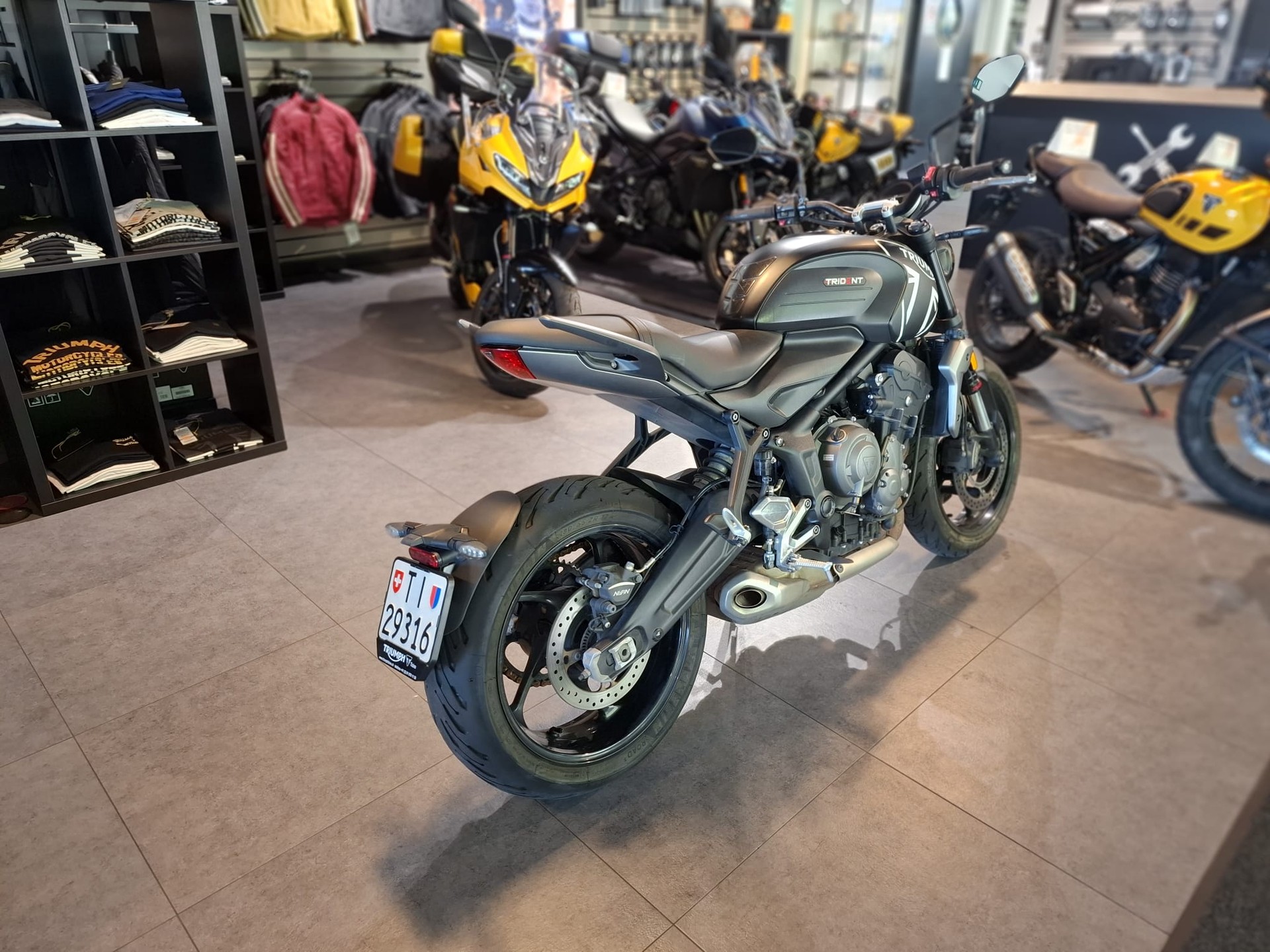 TRIUMPH Trident 660-image-5