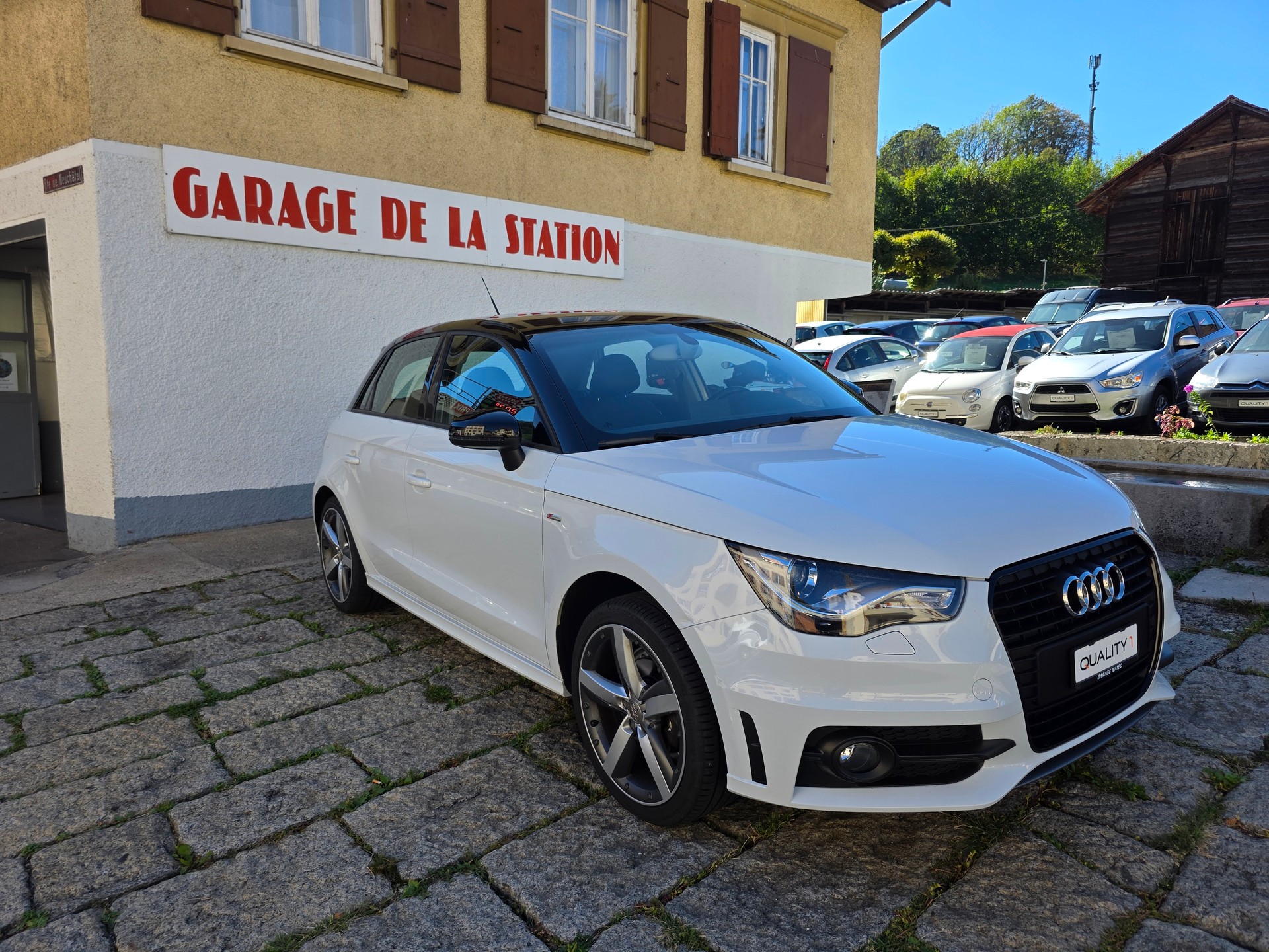 AUDI A1 Sportback 1.2 TFSI Ambition-image-2