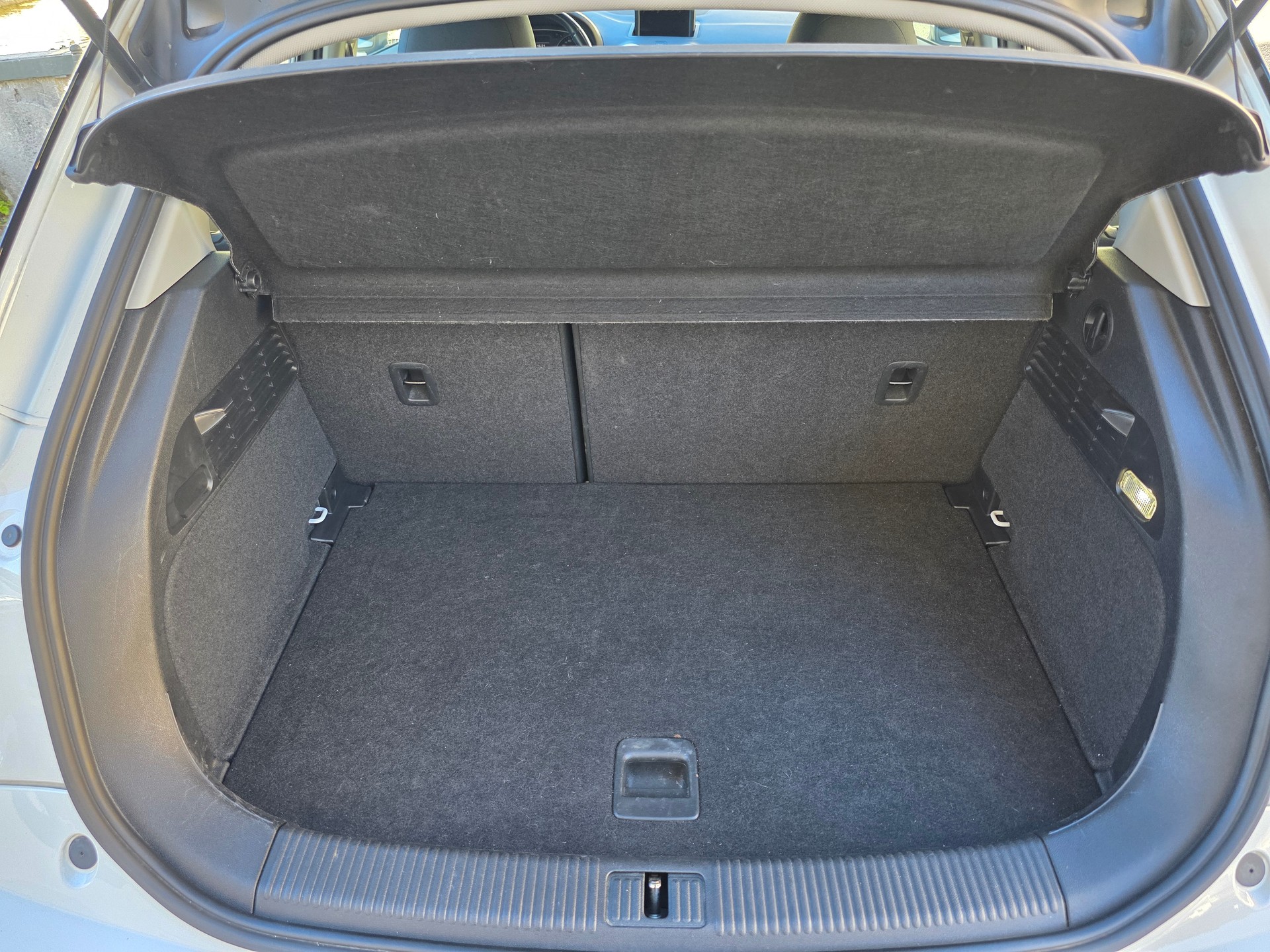 AUDI A1 Sportback 1.2 TFSI Ambition-image-10