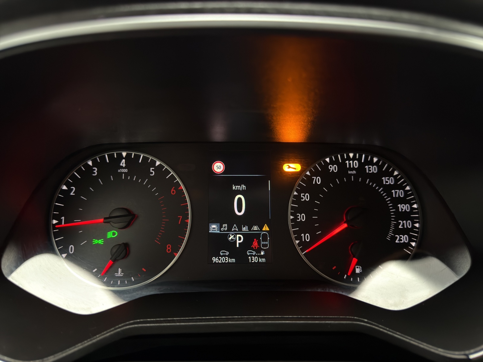 RENAULT Clio 1.0 Zen CVT-image-16