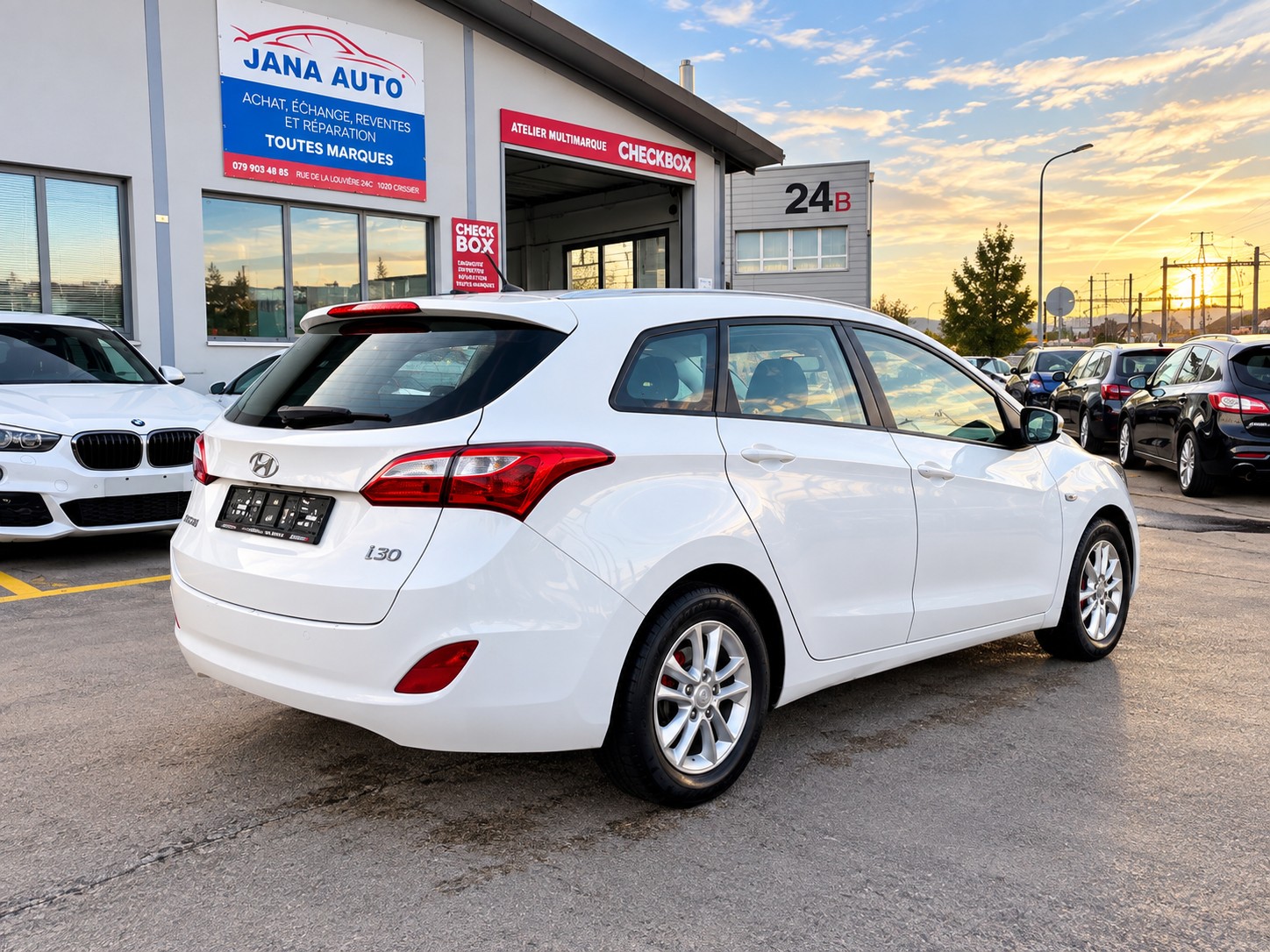 HYUNDAI i30 Wagon 1.6 CRDi GO Automatic DCT-image-3
