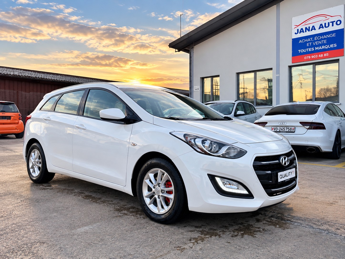 HYUNDAI i30 Wagon 1.6 CRDi GO Automatic DCT-image-1