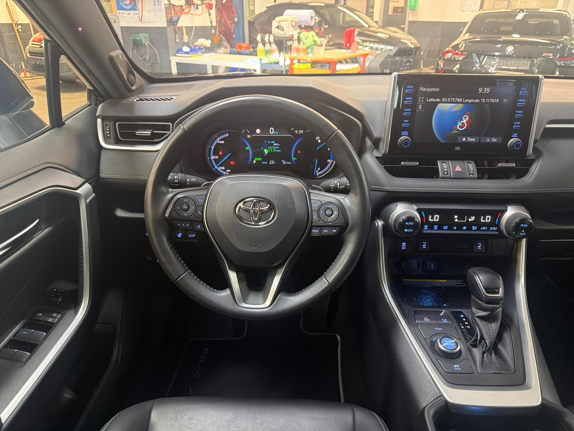 TOYOTA RAV4 2.5 HEV Black Edition-image-12