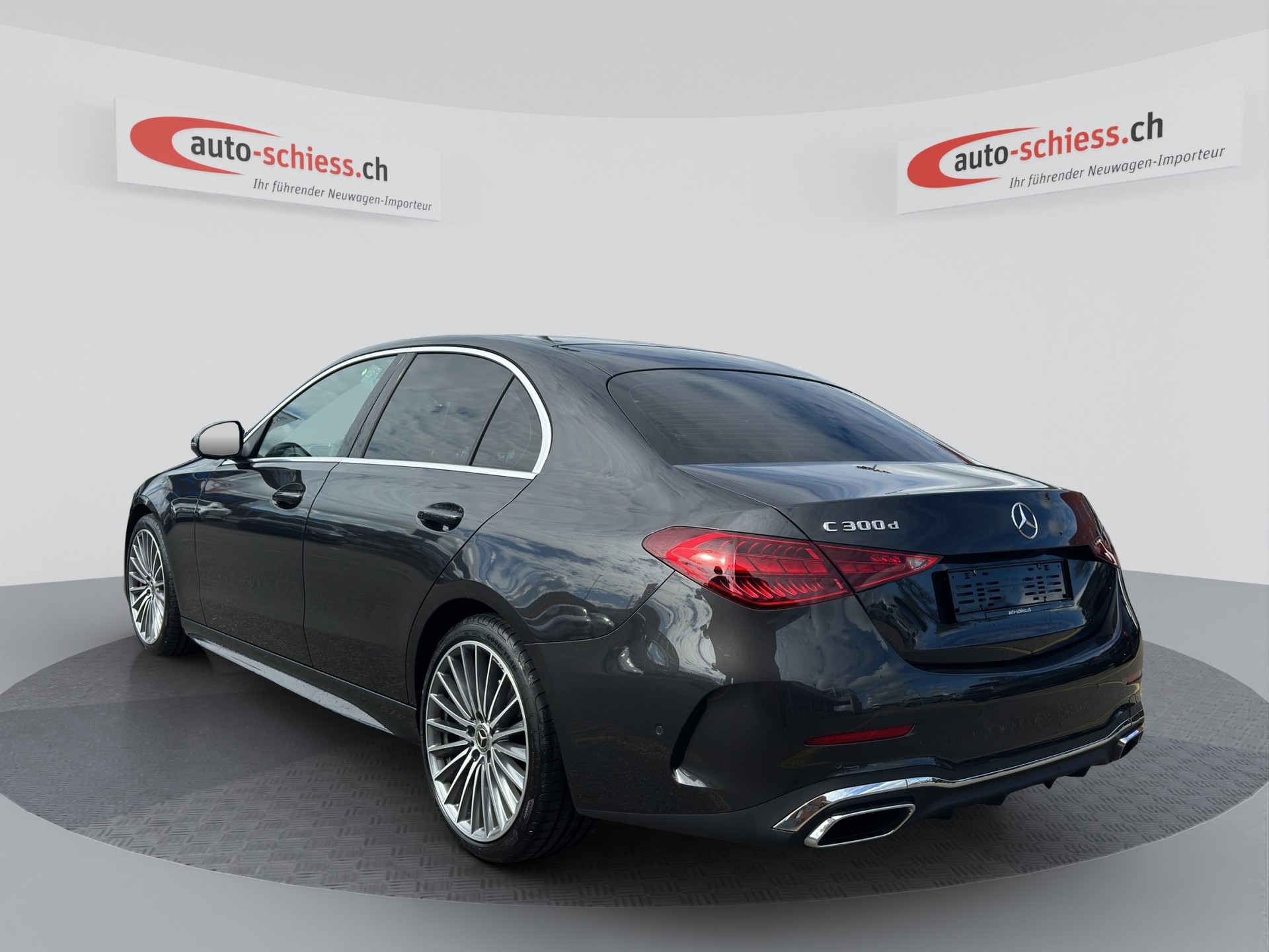 MERCEDES-BENZ C 300 d AMG Line-image-2