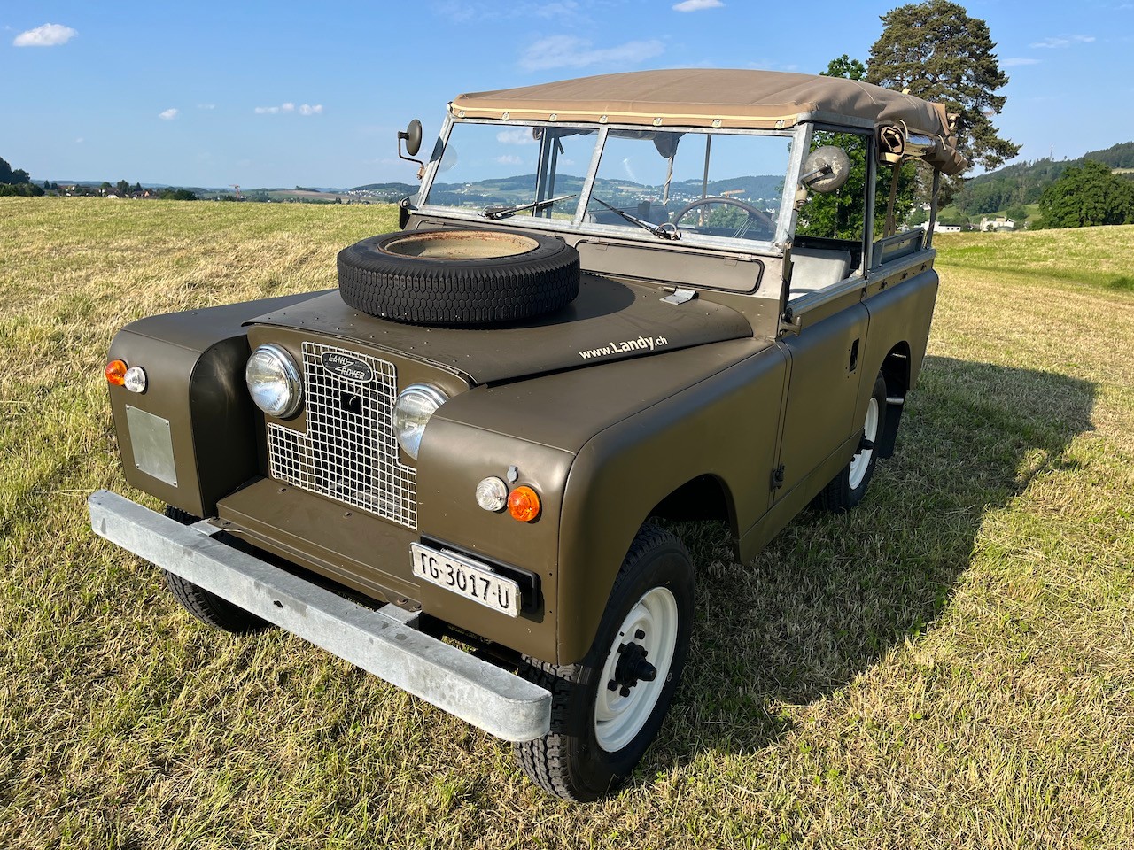 LAND ROVER 88 Serie 2a-image-13