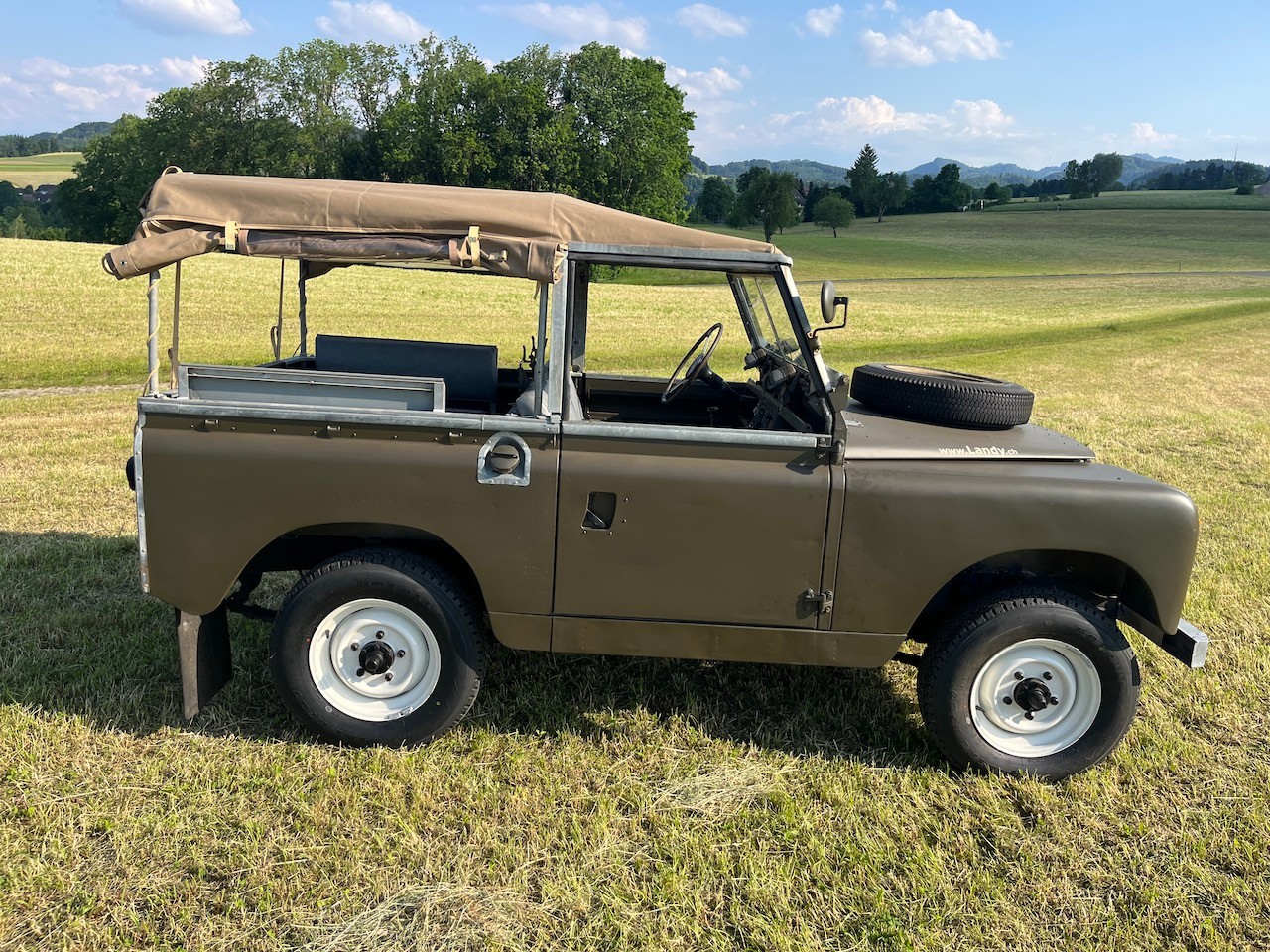 LAND ROVER 88 Serie 2a-image-3