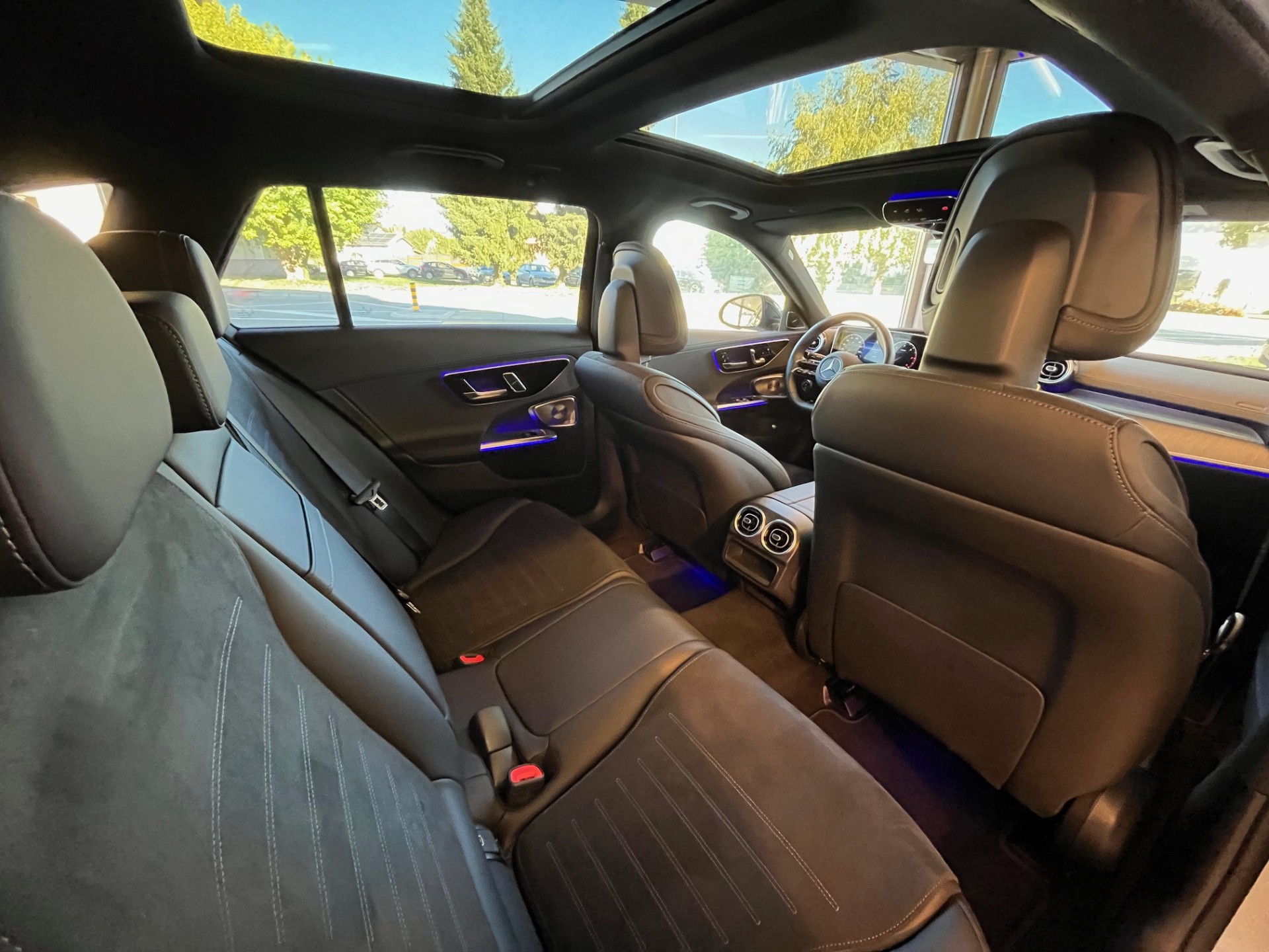 MERCEDES-BENZ C 220 d 4Matic T Swiss Star-image-9