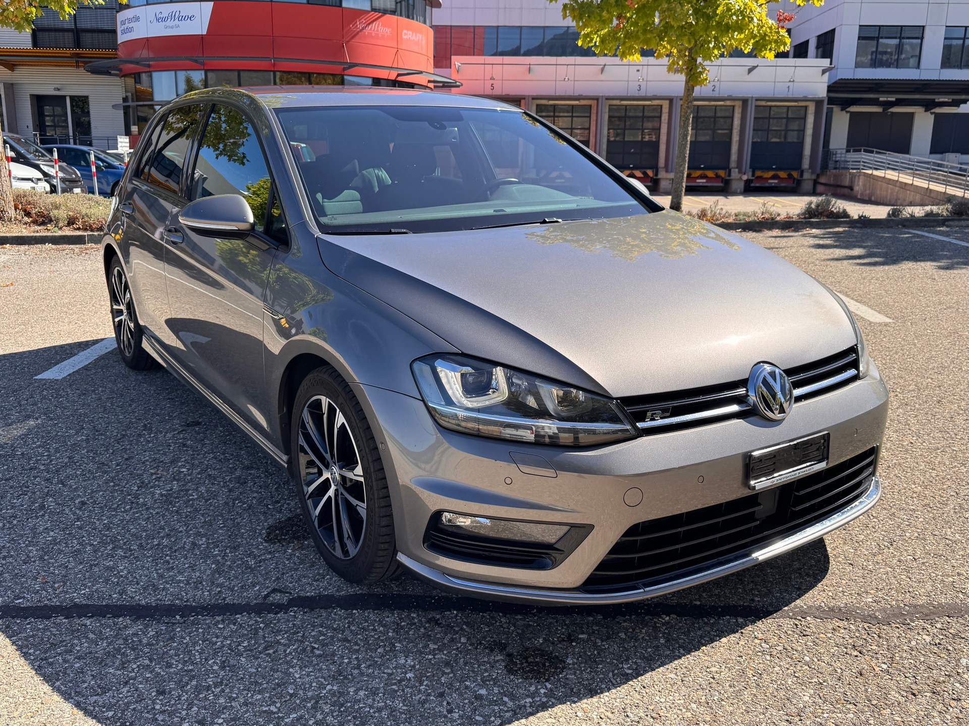 VW 1.4 TSI ACT Lounge R-Line DSG-image-0