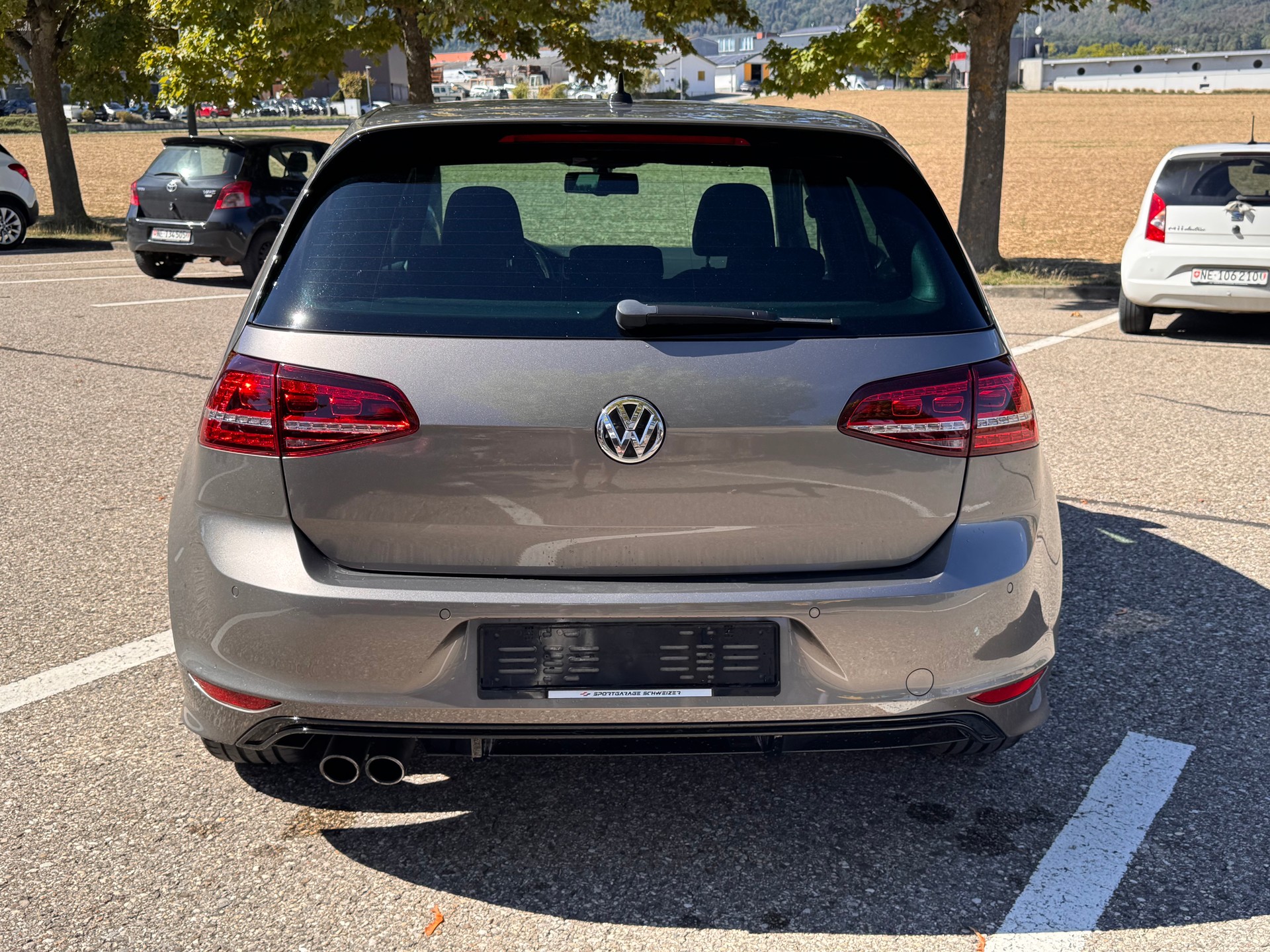 VW 1.4 TSI ACT Lounge R-Line DSG-image-5