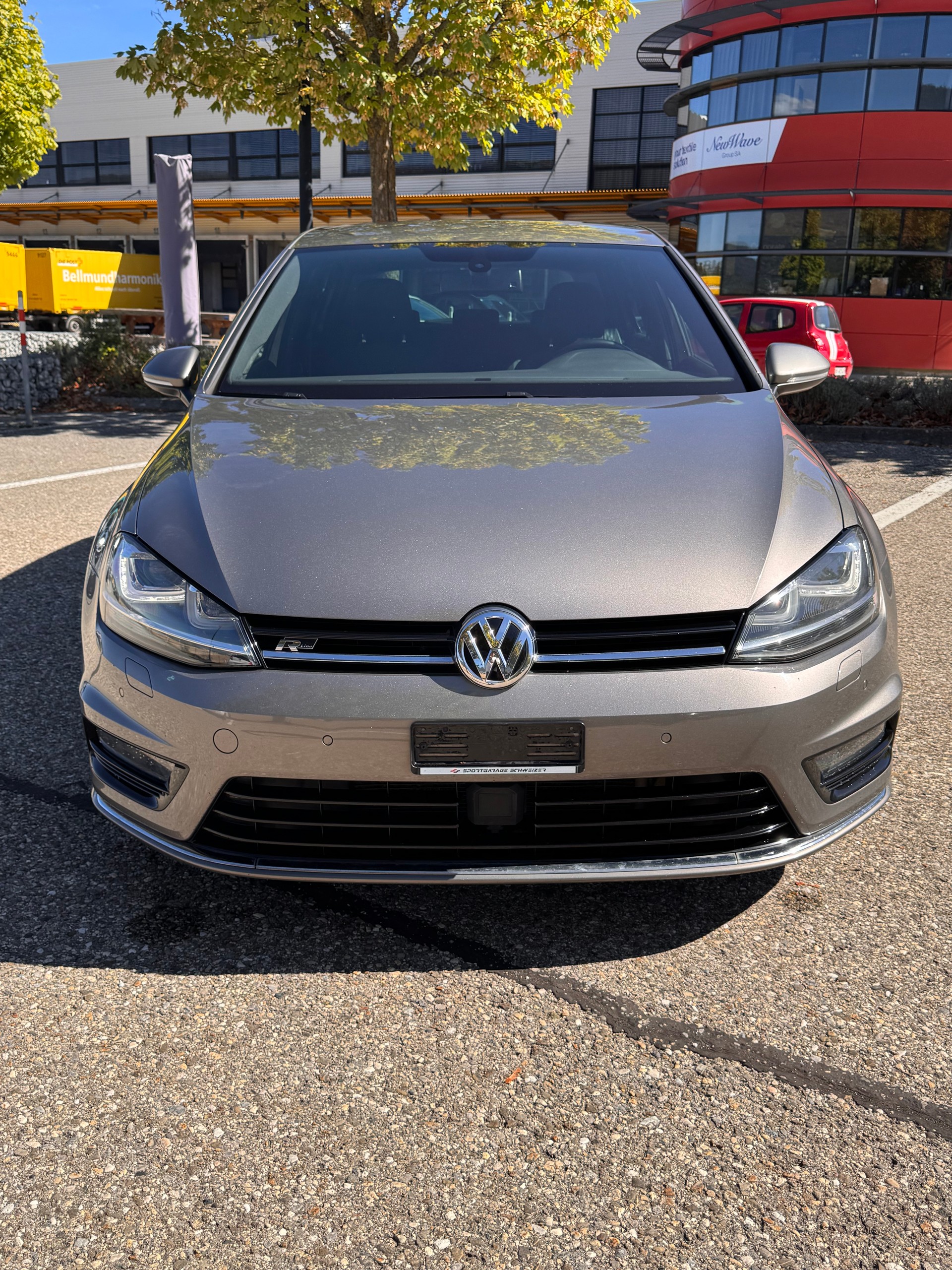 VW 1.4 TSI ACT Lounge R-Line DSG-image-4