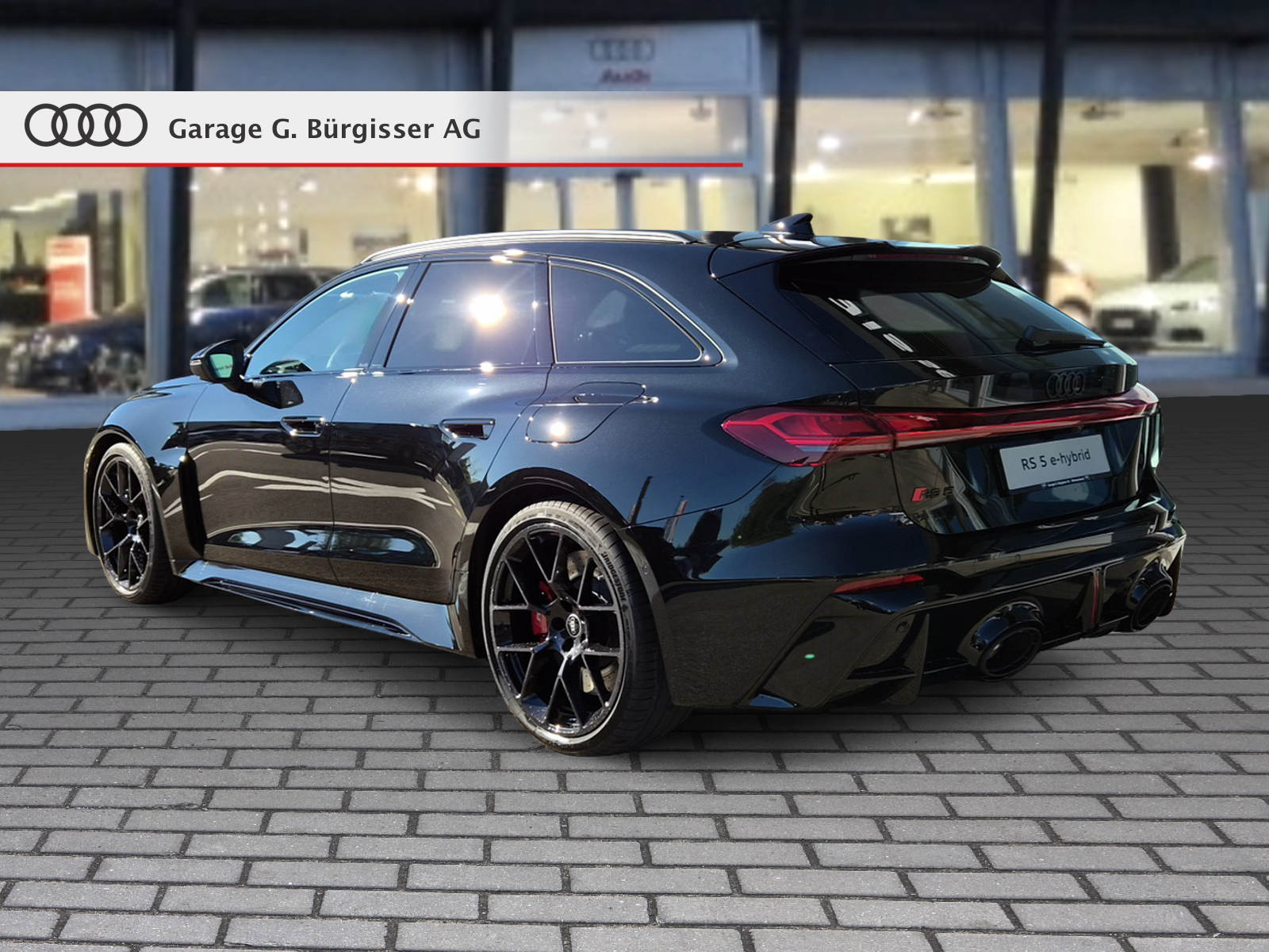 AUDI RS 5 Avant TFSI 470 kW Tiptronic quattro Mythosschwarz Metallic-image-3