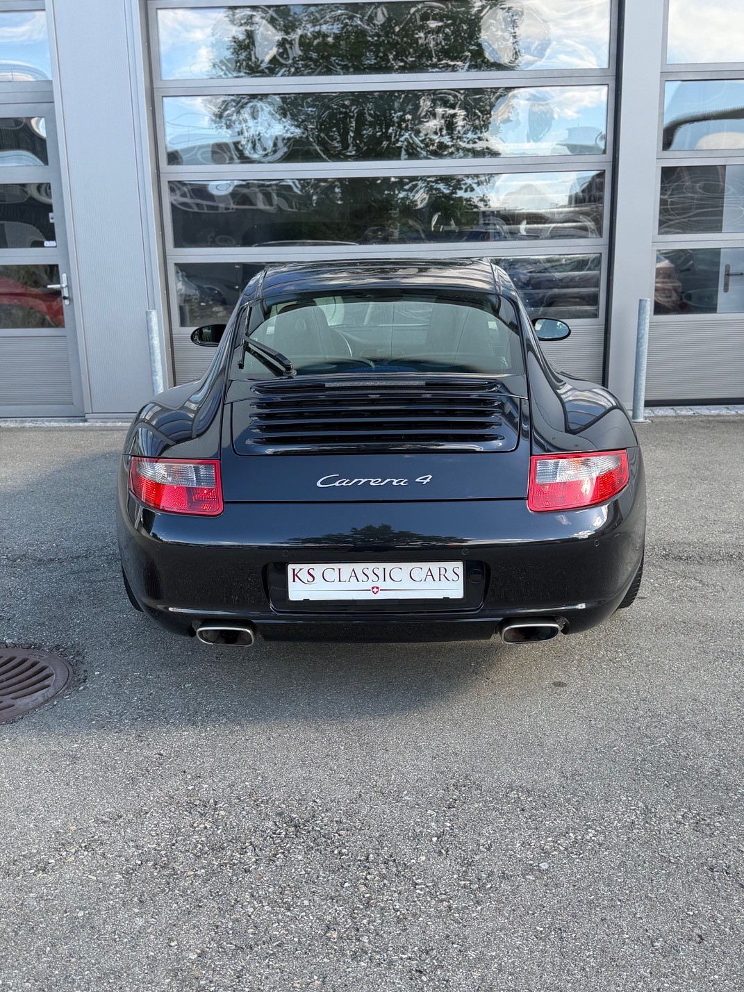 PORSCHE Carrera-image-4
