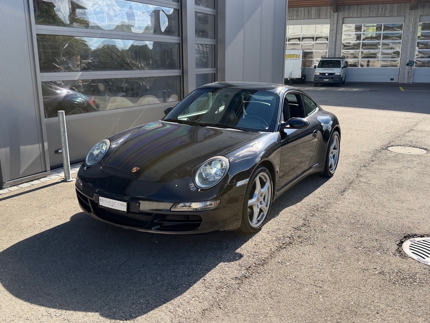 PORSCHE Carrera-image-1