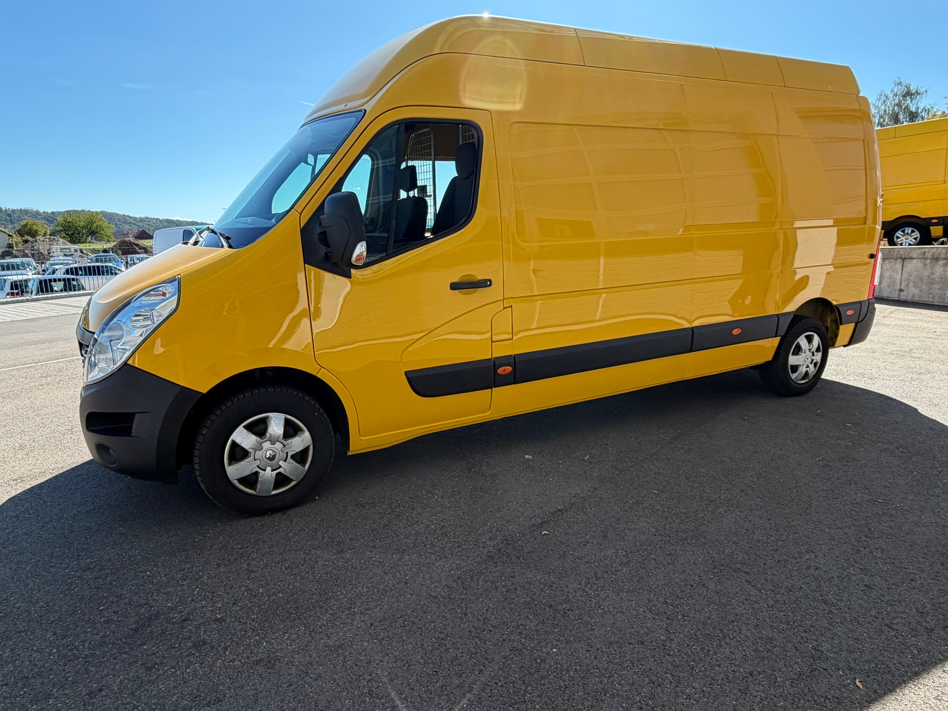 RENAULT Master T35 2.3dCi 130 L3H3-image-1