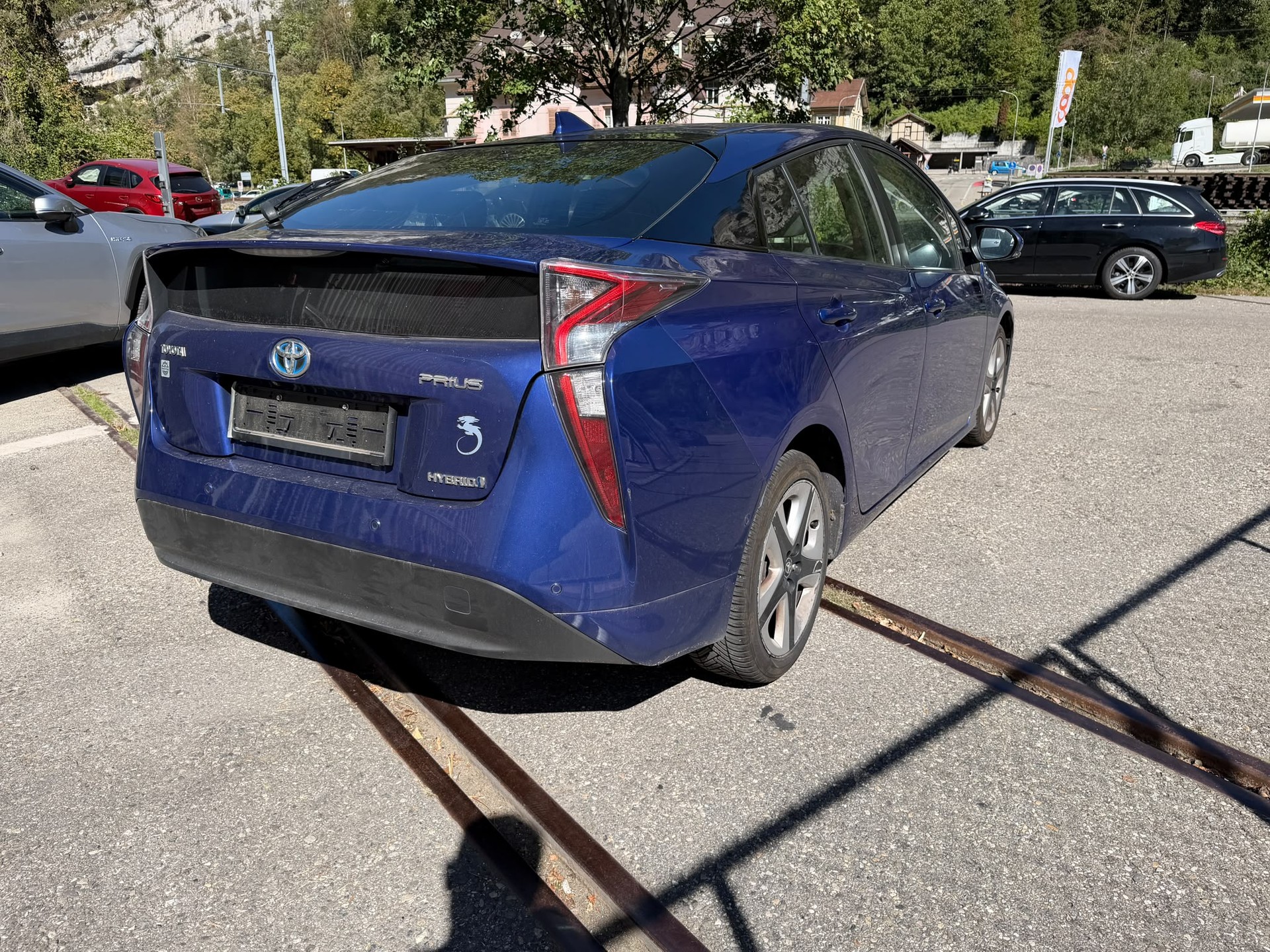 TOYOTA Prius 1.8 VVT-i HSD Sol-image-4