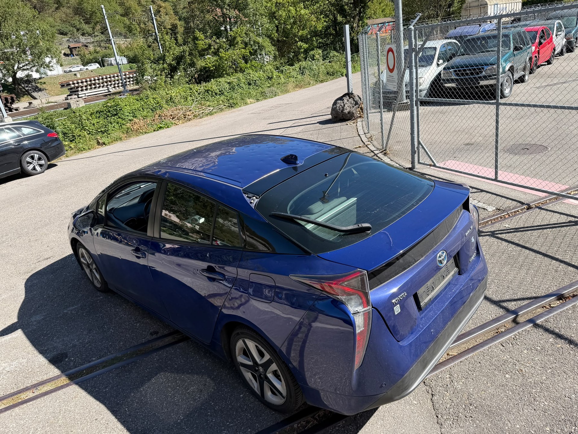 TOYOTA Prius 1.8 VVT-i HSD Sol-showroom-element-1