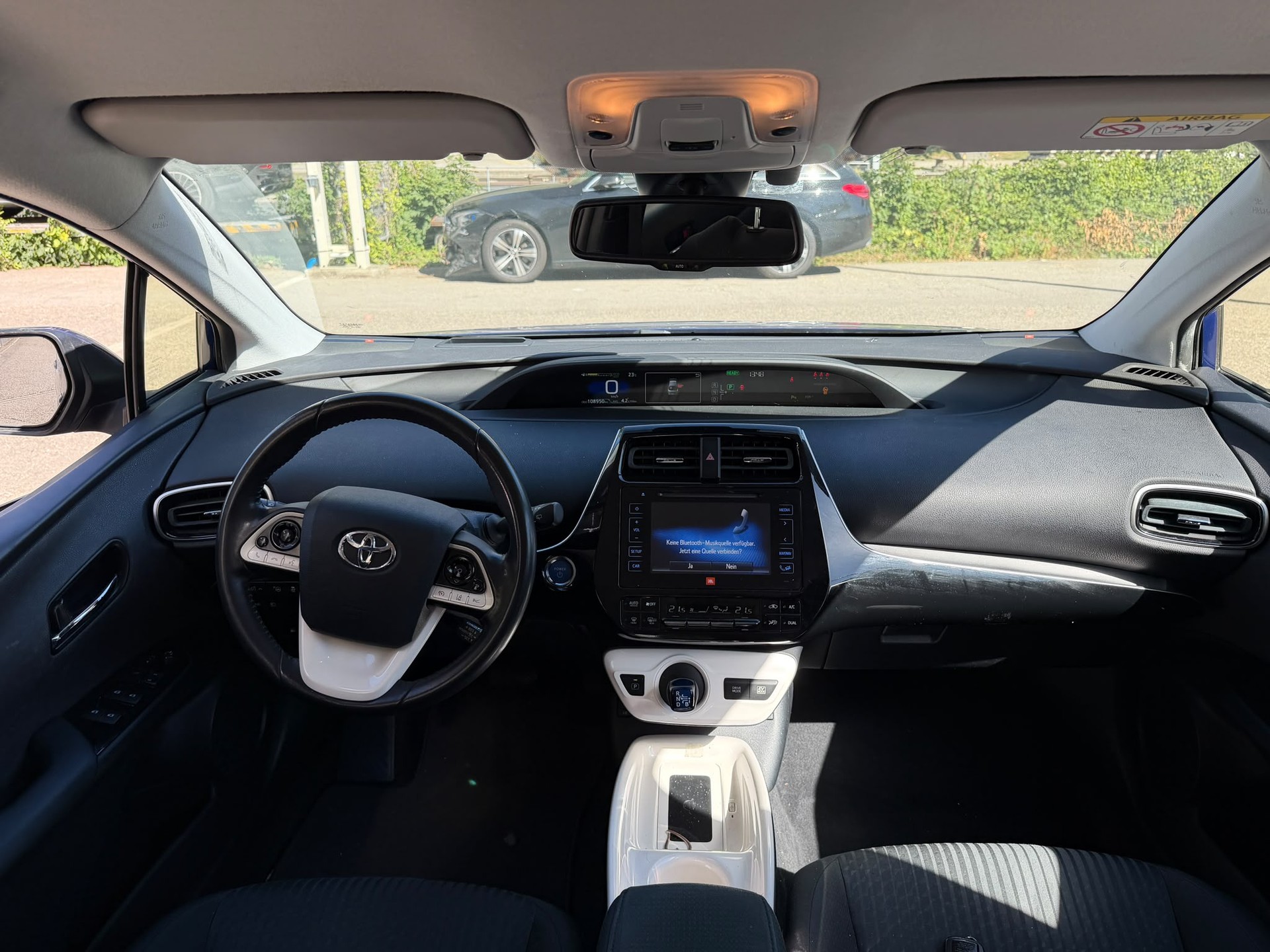 TOYOTA Prius 1.8 VVT-i HSD Sol-image-7