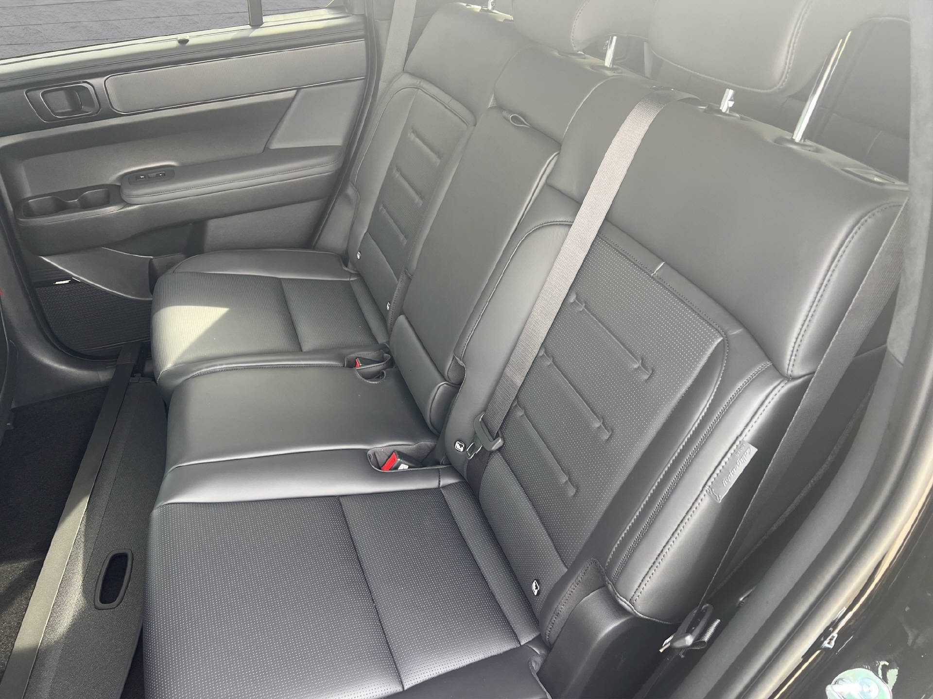 HYUNDAI Santa Fe 1.6 T-GDi PHEV Calligraphy-image-13