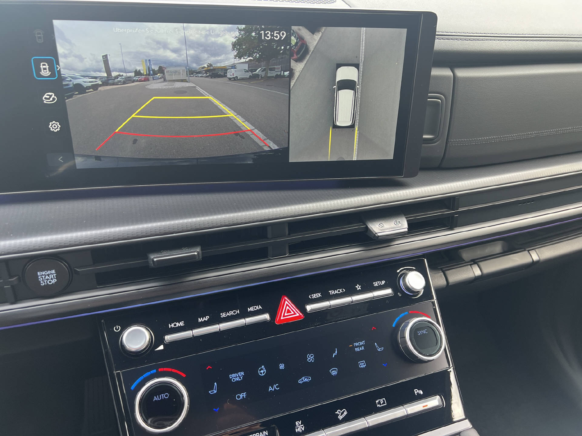 HYUNDAI Santa Fe 1.6 T-GDi PHEV Calligraphy-image-11