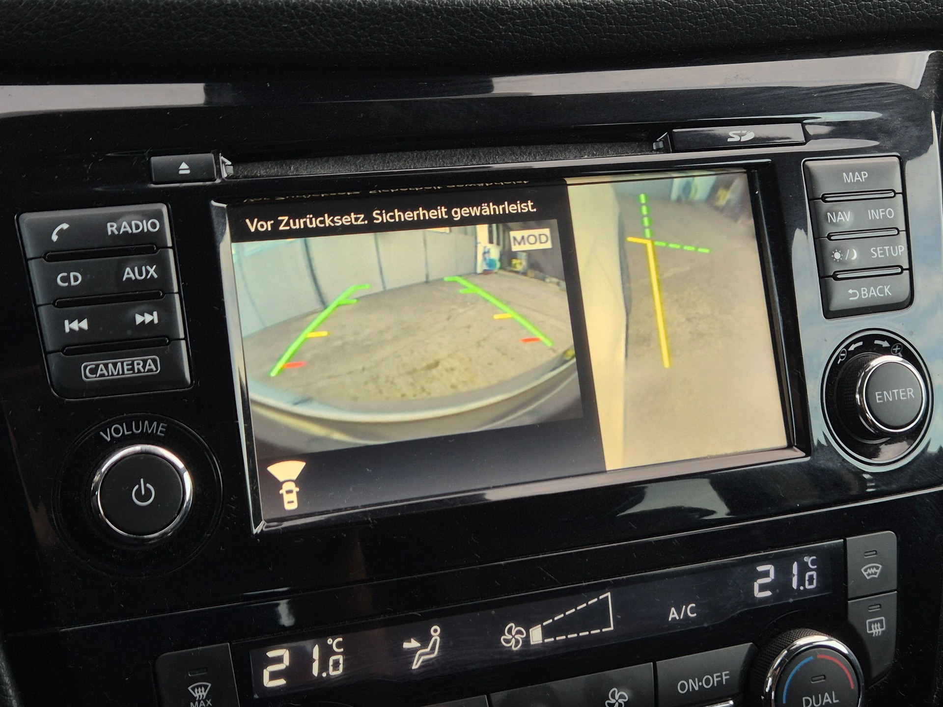 NISSAN Qashqai 1.6 dCi 360° ALL-MODE 4x4-image-19