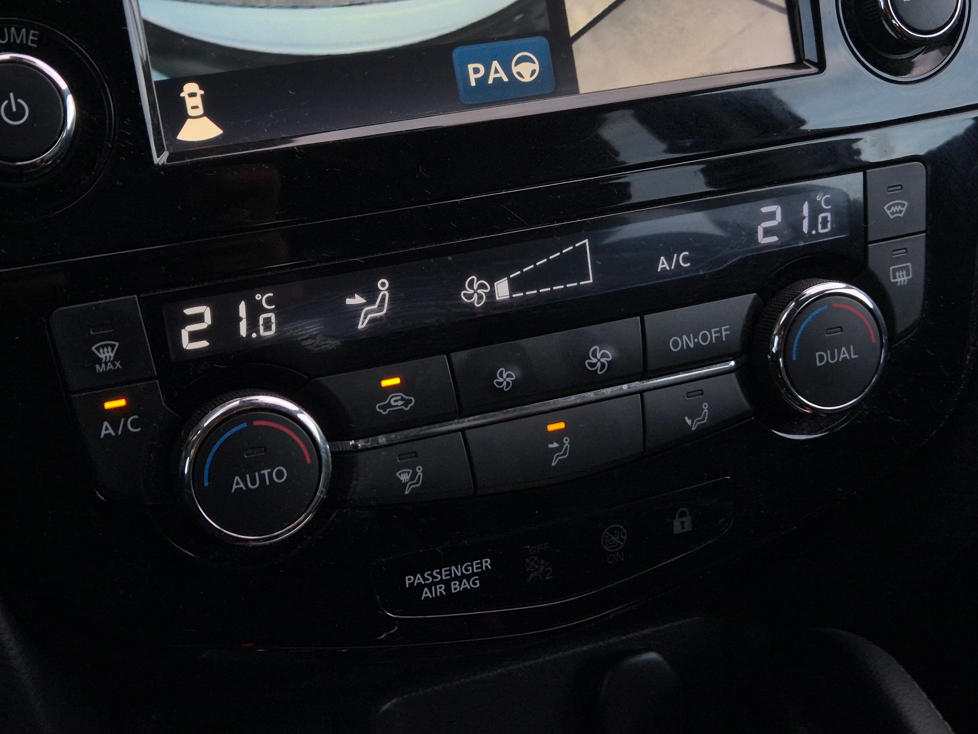 NISSAN Qashqai 1.6 dCi 360° ALL-MODE 4x4-image-24