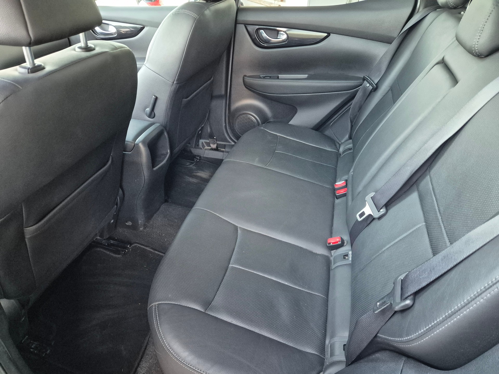 NISSAN Qashqai 1.6 dCi 360° ALL-MODE 4x4-image-14