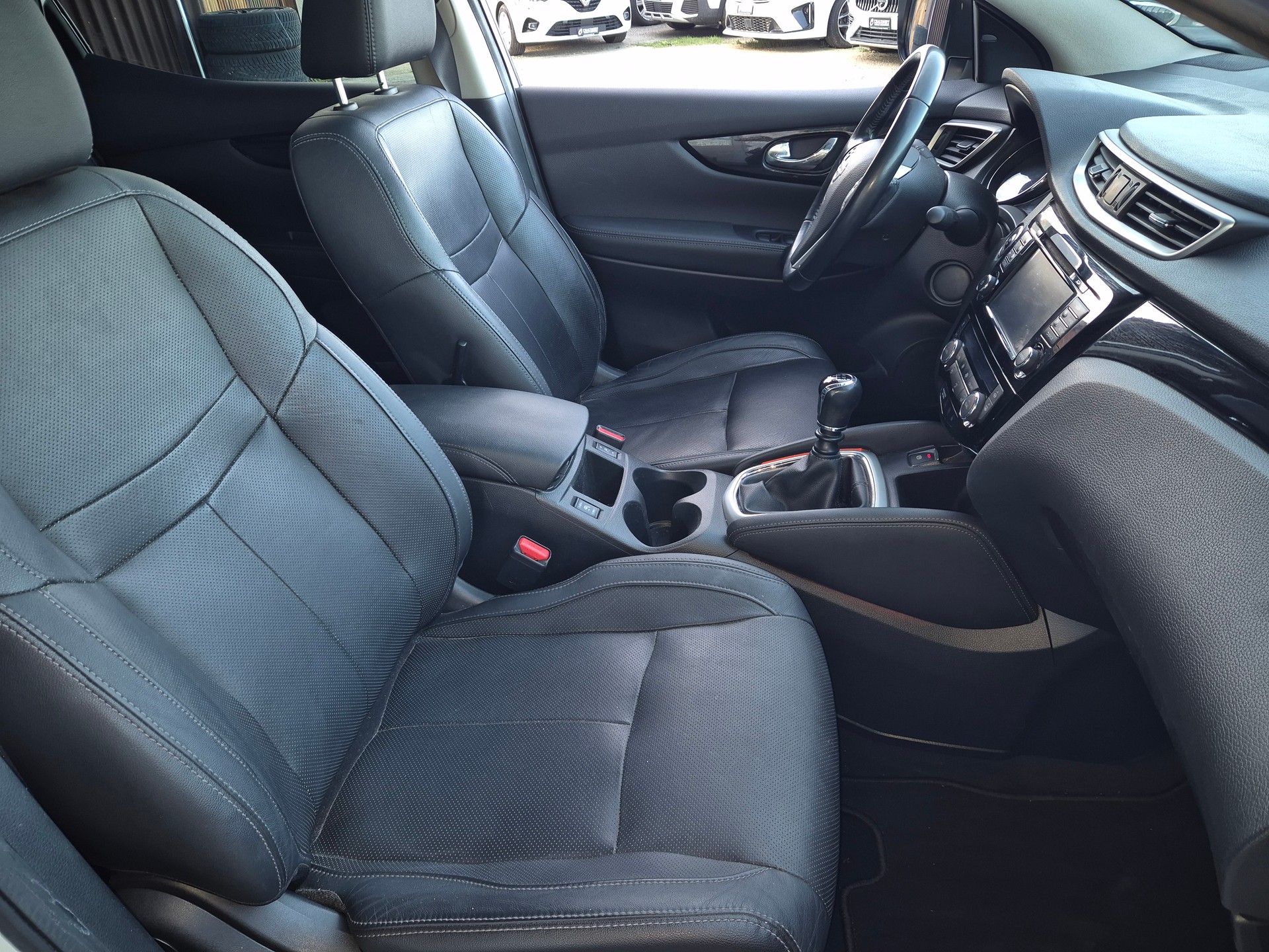 NISSAN Qashqai 1.6 dCi 360° ALL-MODE 4x4-image-13