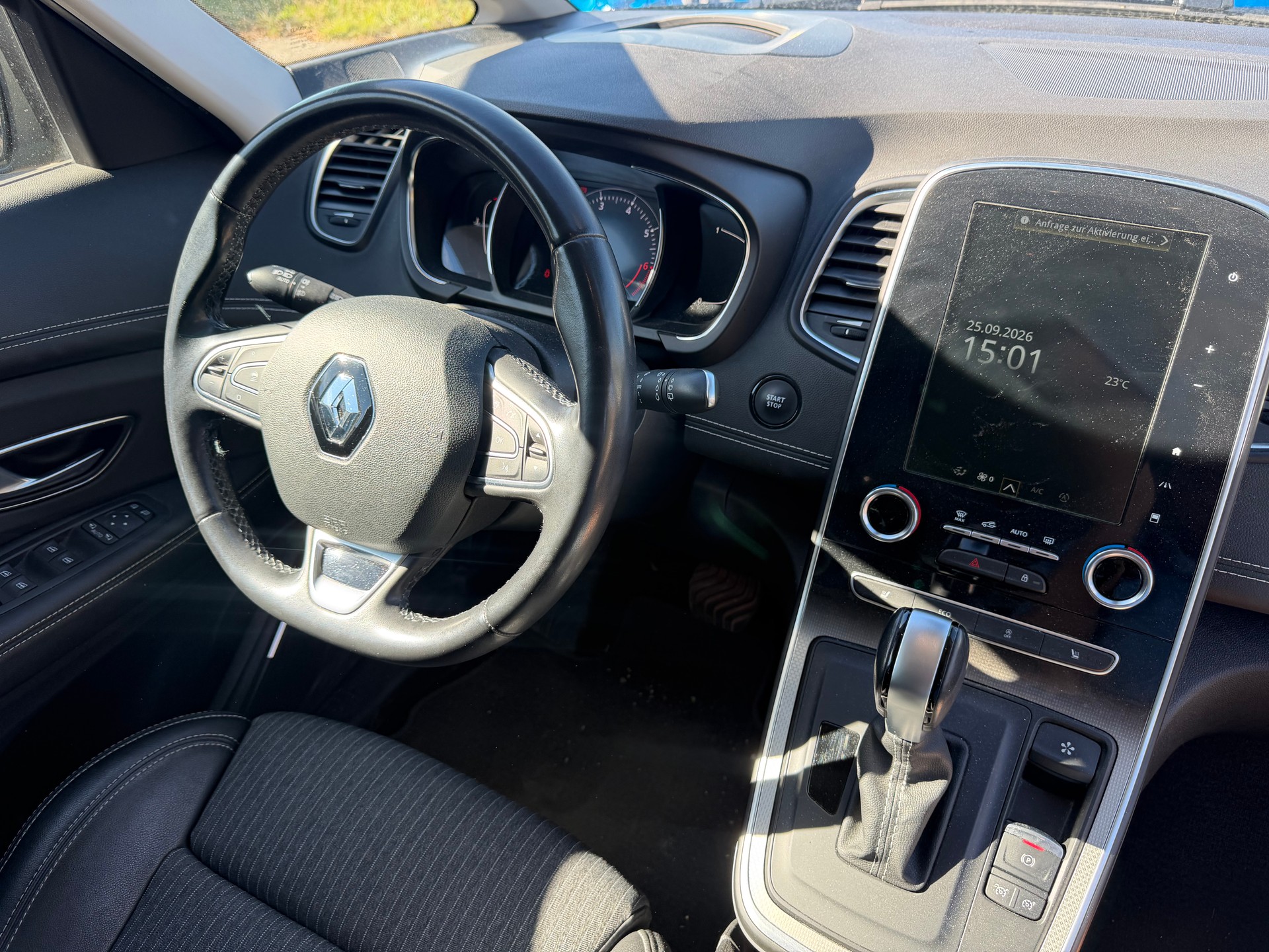 RENAULT GRAND SCENIC 1.3 16V TURBO 7 PLÄTZER VAN. NUR 43`000 KM. AUTOMAT. CH WAGEN "HAGELSCHADEN"-image-37