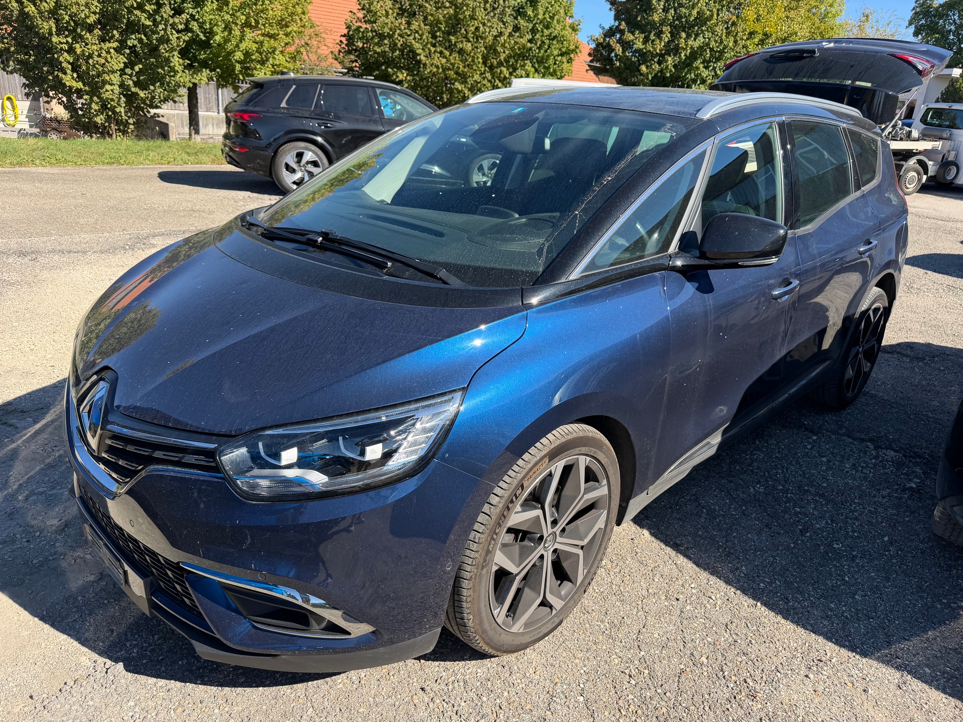 RENAULT GRAND SCENIC 1.3 16V TURBO 7 PLÄTZER VAN. NUR 43`000 KM. AUTOMAT. CH WAGEN "HAGELSCHADEN"-image-31