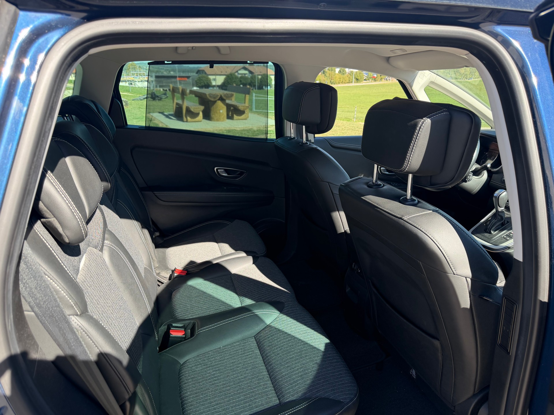 RENAULT GRAND SCENIC 1.3 16V TURBO 7 PLÄTZER VAN. NUR 43`000 KM. AUTOMAT. CH WAGEN "HAGELSCHADEN"-image-15