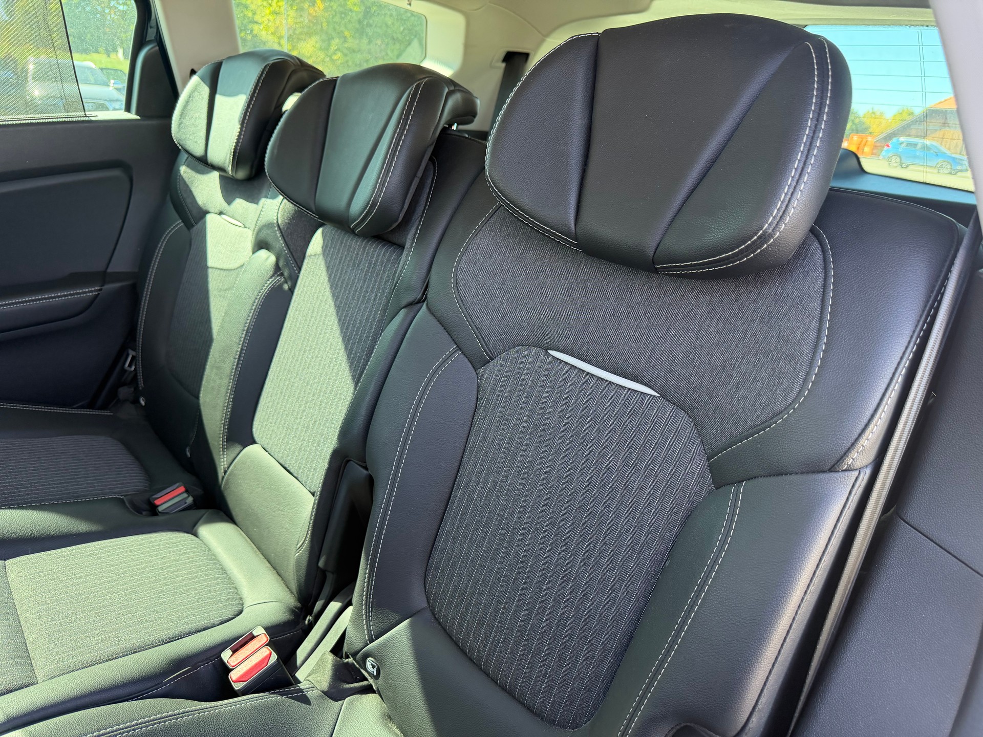 RENAULT GRAND SCENIC 1.3 16V TURBO 7 PLÄTZER VAN. NUR 43`000 KM. AUTOMAT. CH WAGEN "HAGELSCHADEN"-image-10