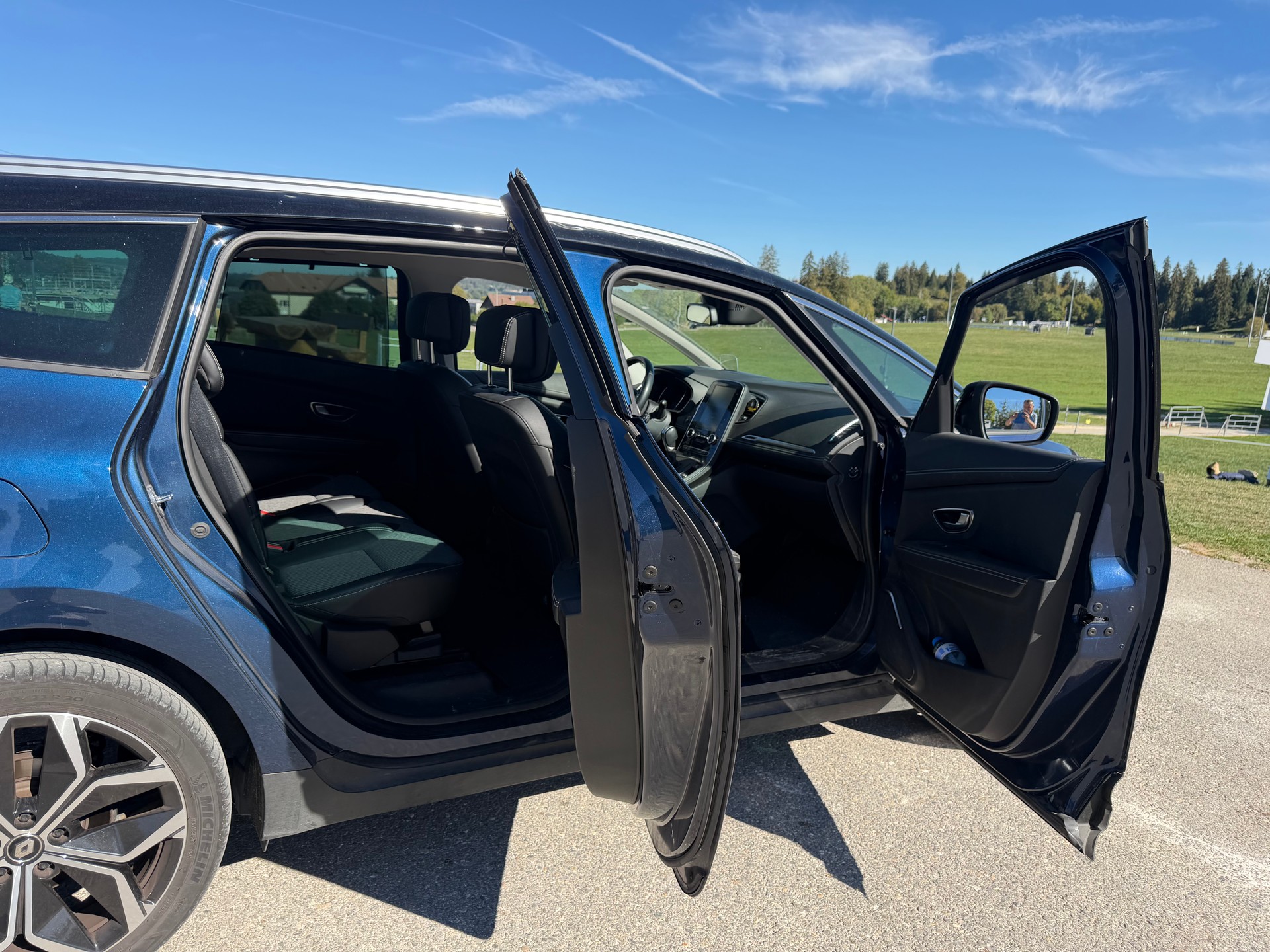 RENAULT GRAND SCENIC 1.3 16V TURBO 7 PLÄTZER VAN. NUR 43`000 KM. AUTOMAT. CH WAGEN "HAGELSCHADEN"-image-16