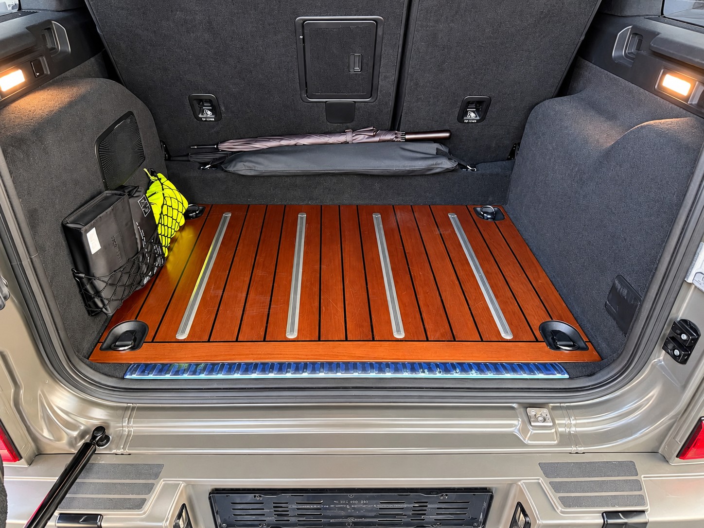 MERCEDES-BENZ G 63 AMG 4x4 Speedshift Plus G-Tronic-image-15