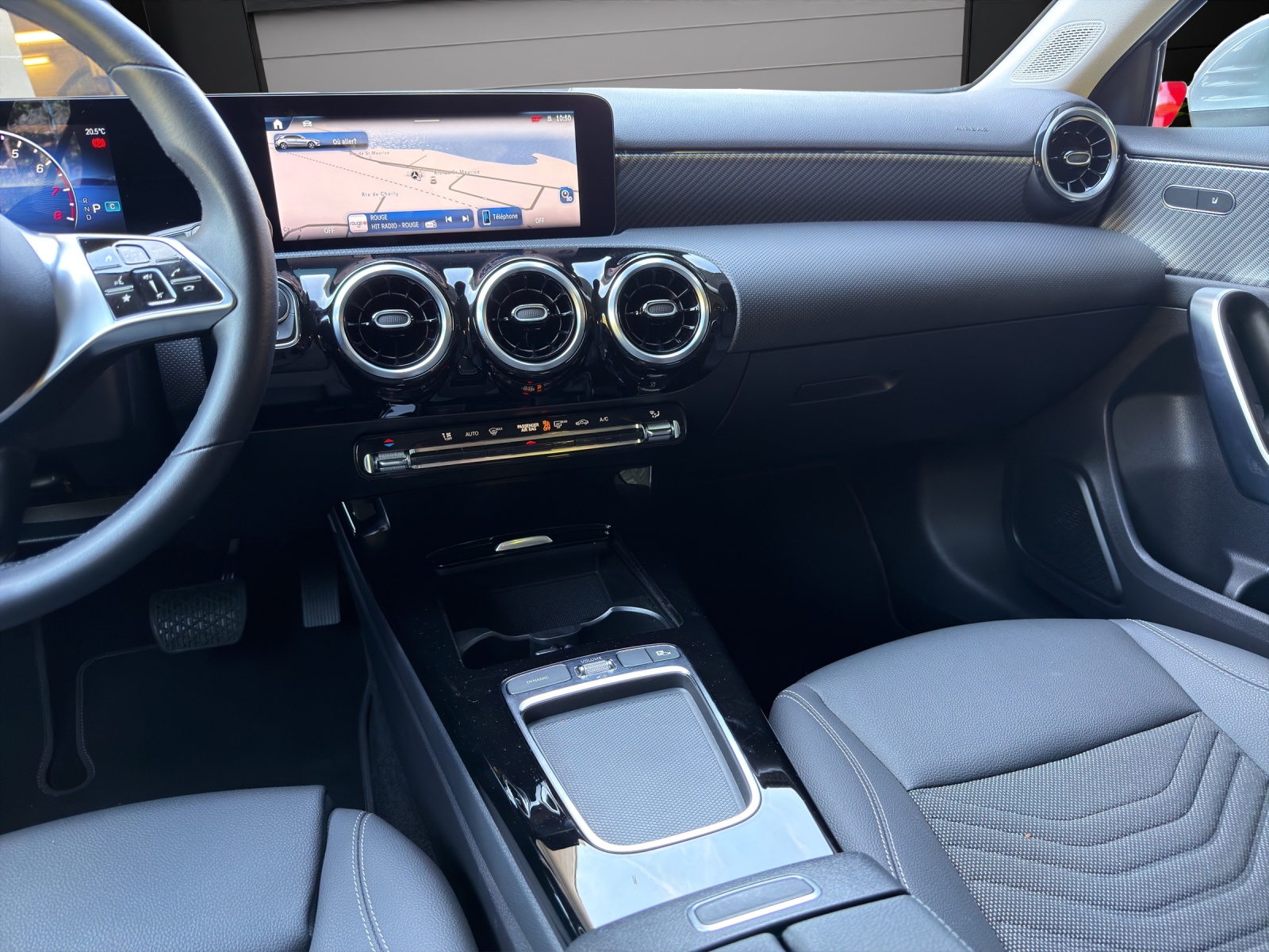 MERCEDES-BENZ A 250 4Matic 8G-DCT-image-11