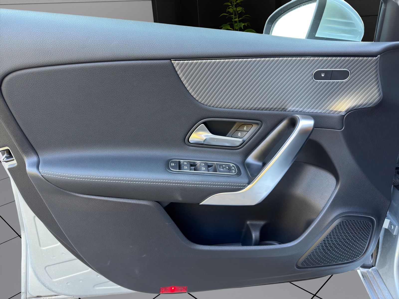 MERCEDES-BENZ A 250 4Matic 8G-DCT-image-7