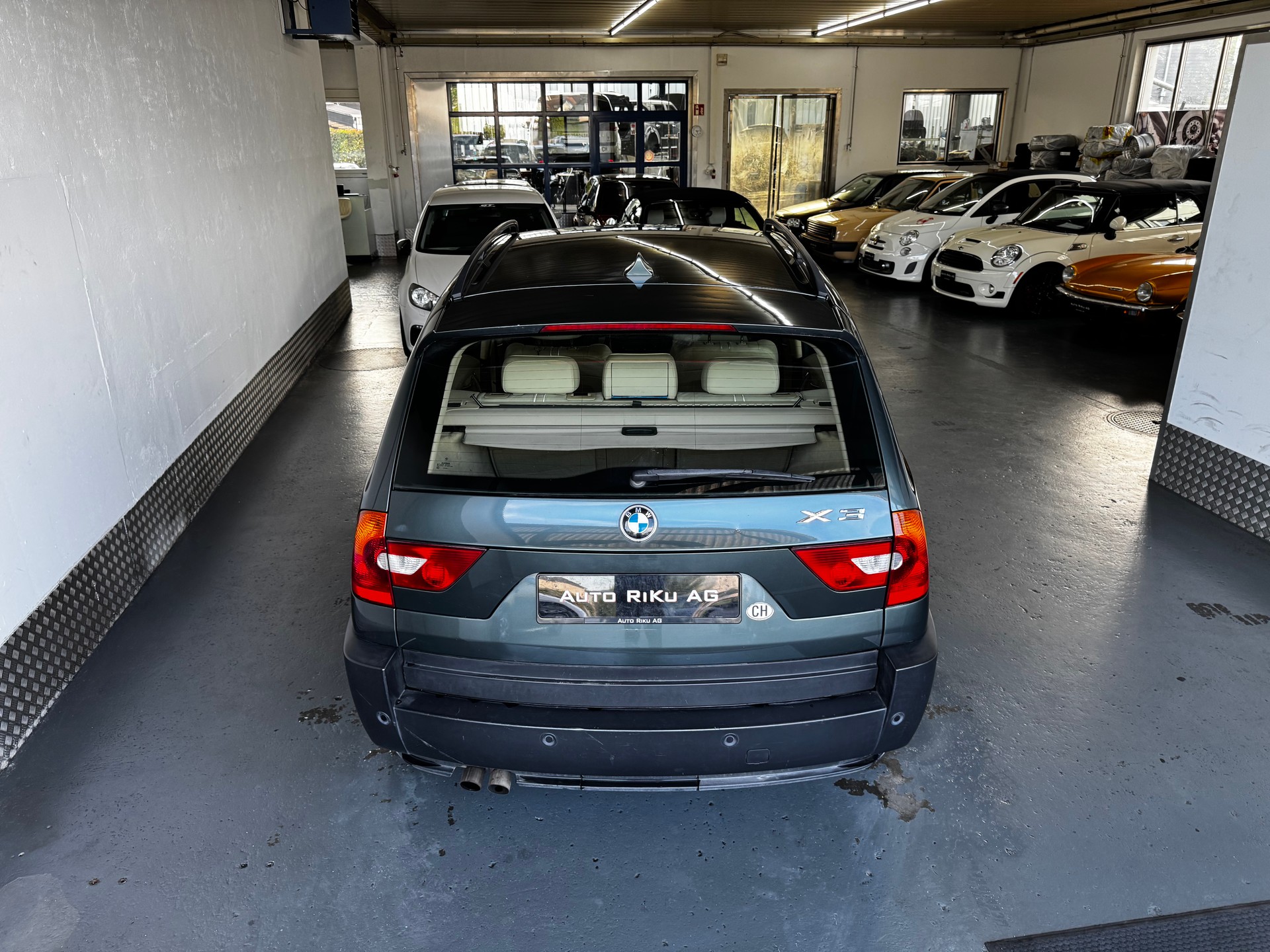 BMW X3 3.0i-image-9
